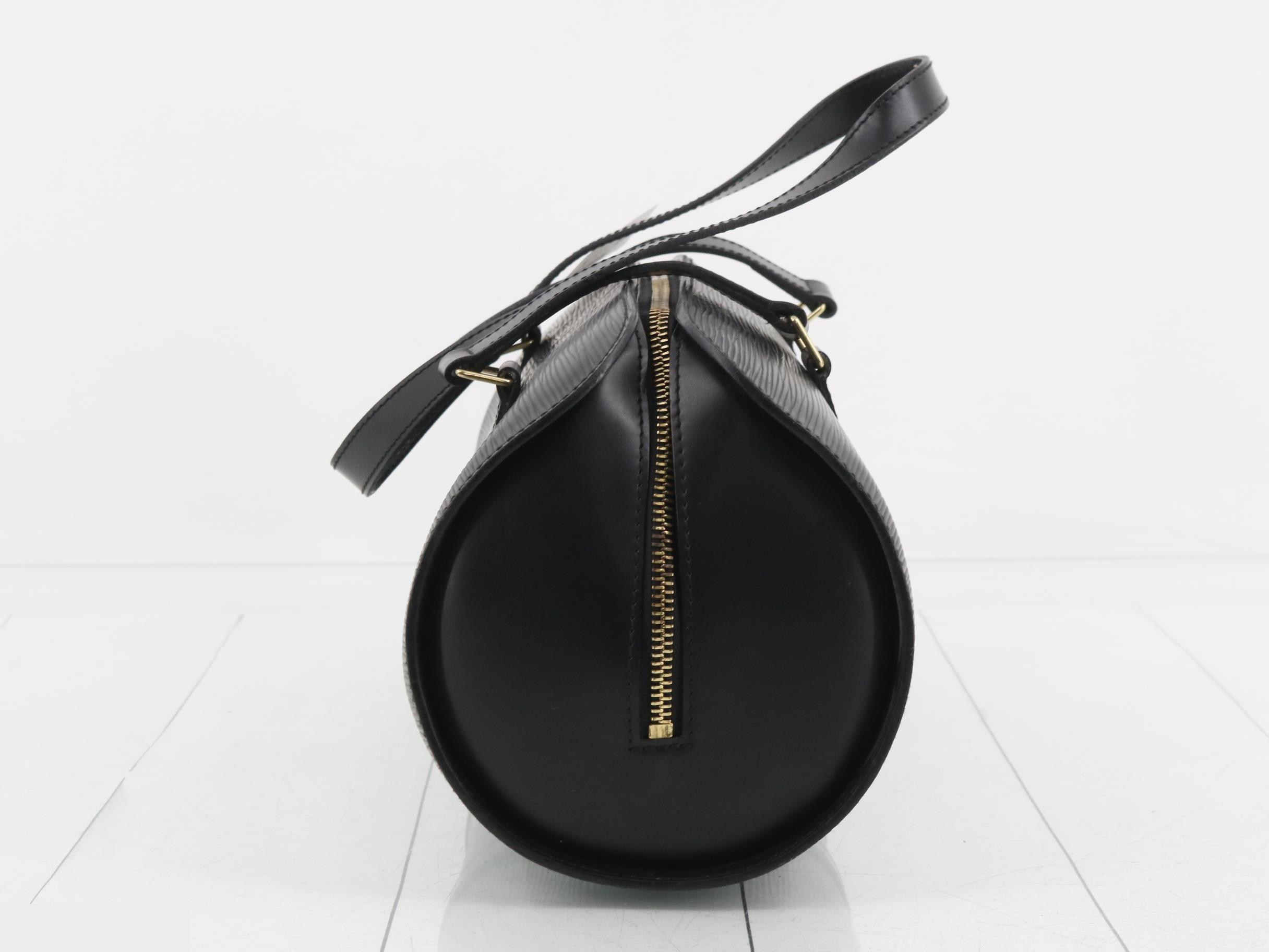 Soufflo with pouch — view 3