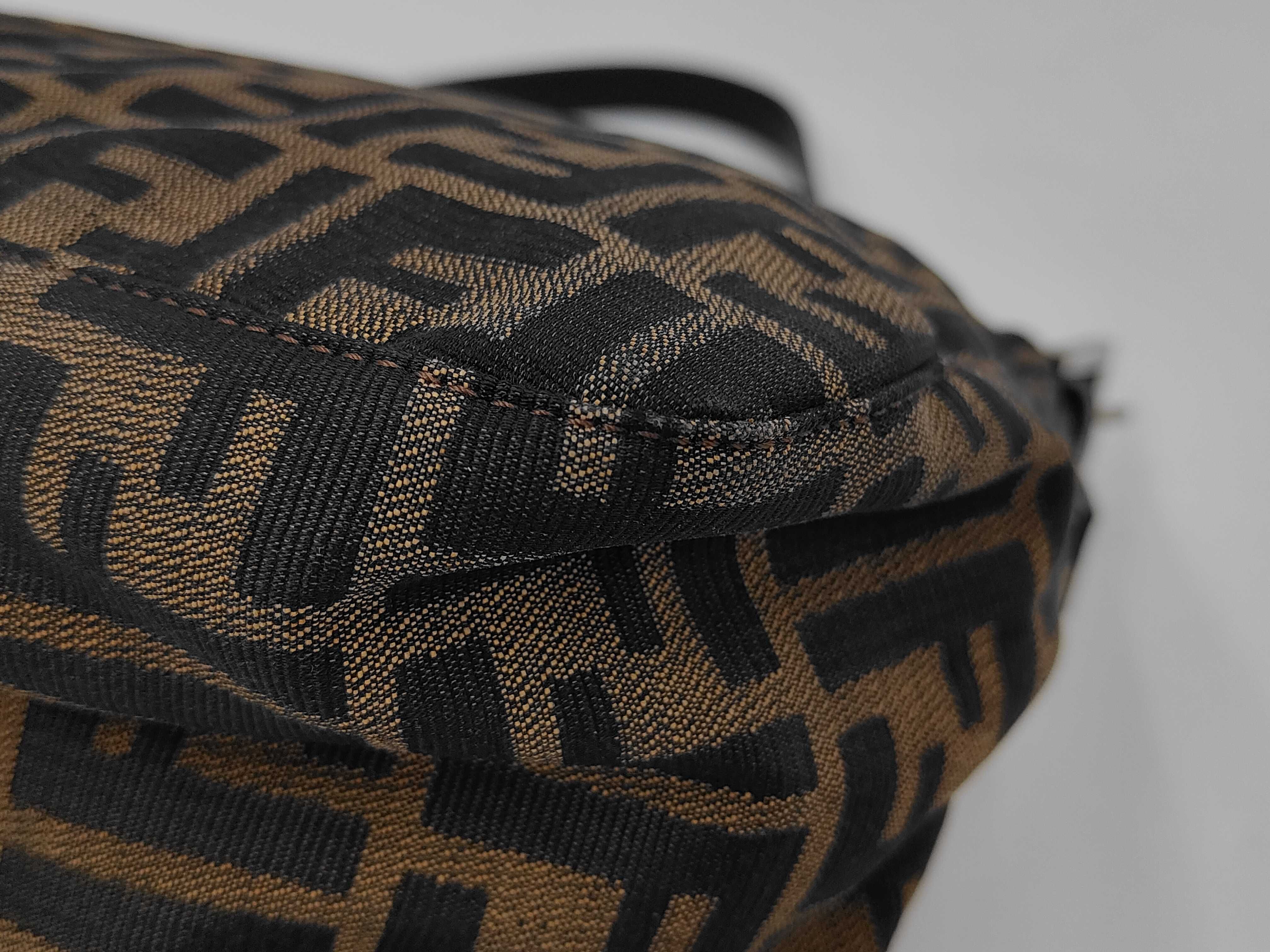 shoulder bag — view 3