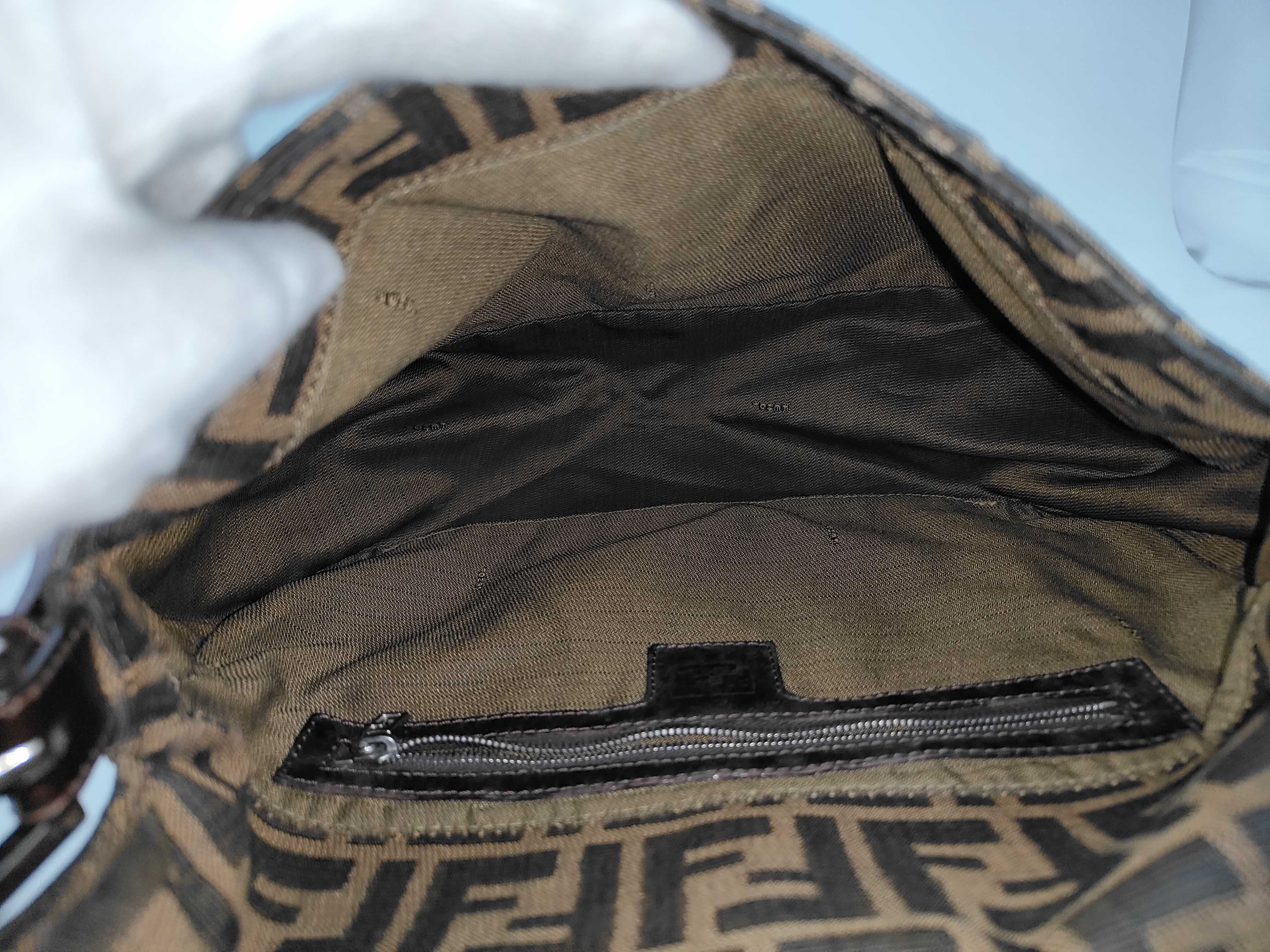 shoulder bag — view 9