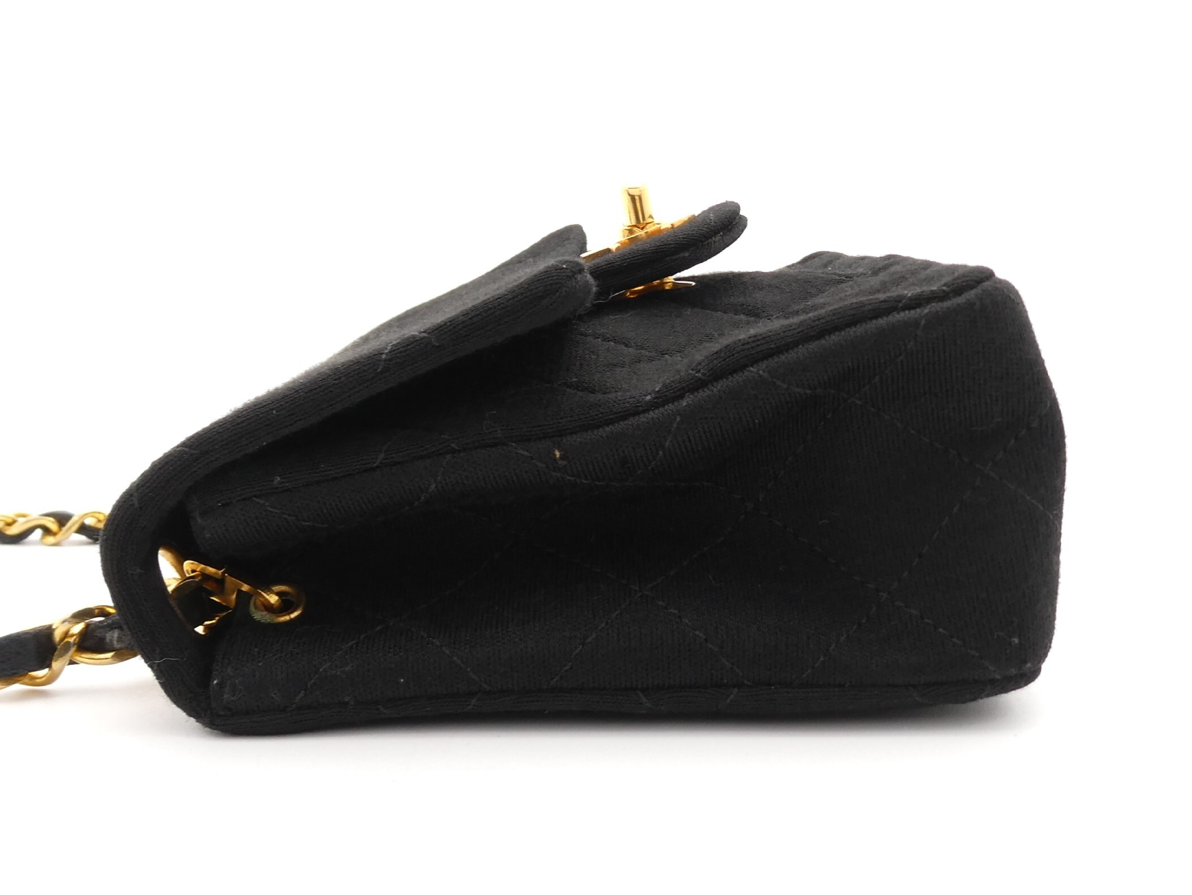 Matelassé Cotton Coco Mark Turnlock Chain Shoulder Bag — view 3
