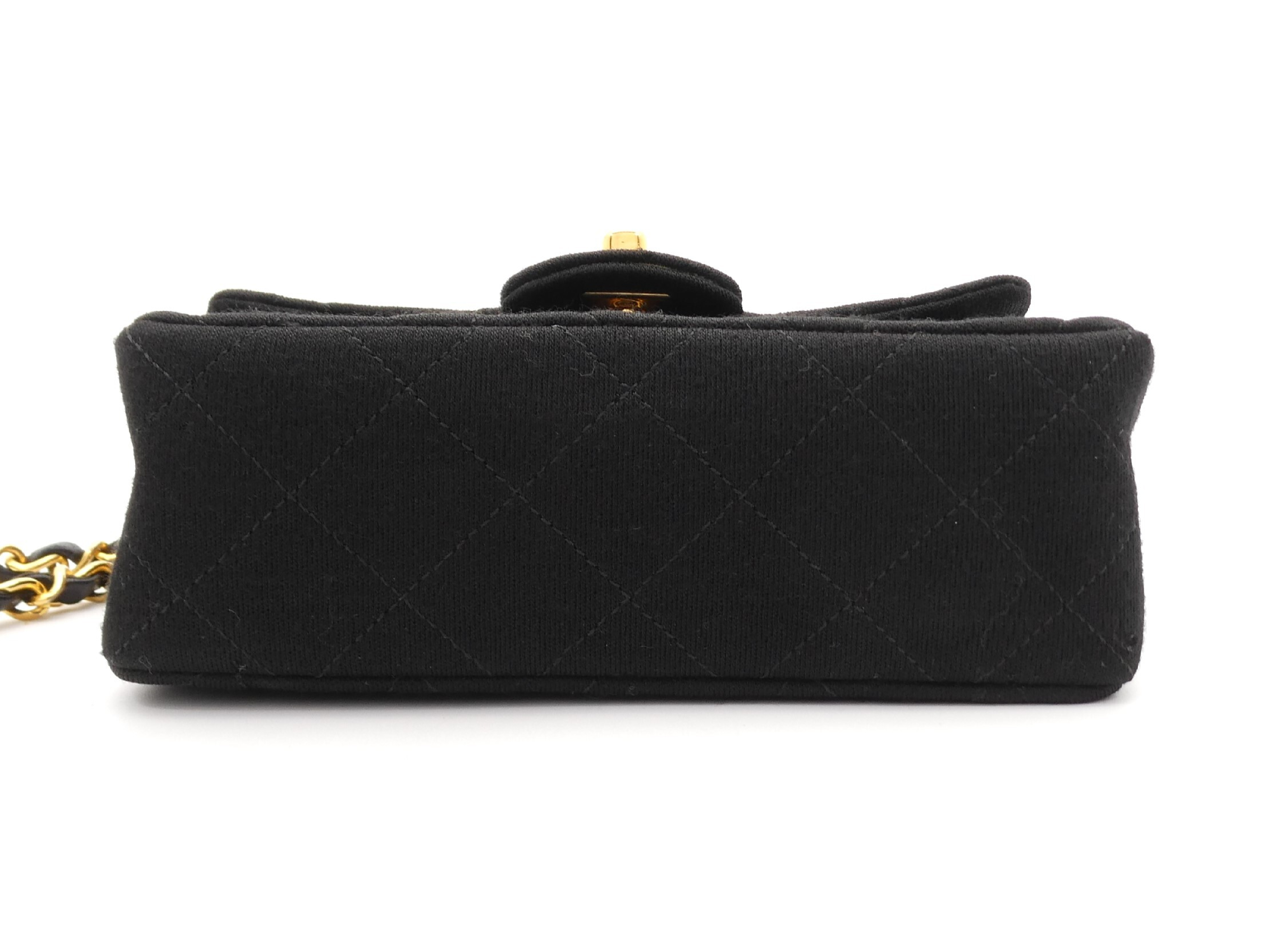 Matelassé Cotton Coco Mark Turnlock Chain Shoulder Bag — view 5