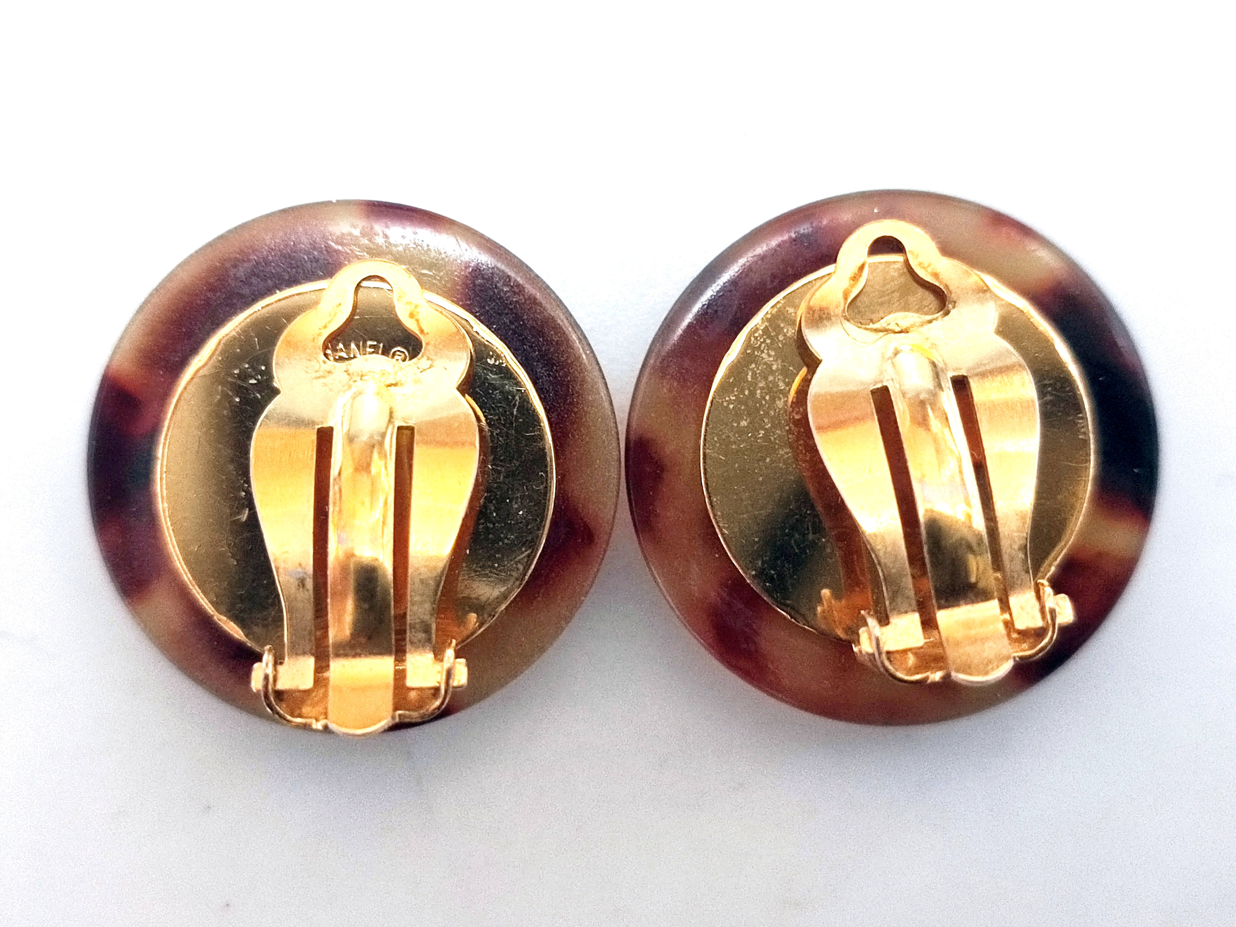 Coco Mark Tortoiseshell Earrings 97A Earrings — view 3
