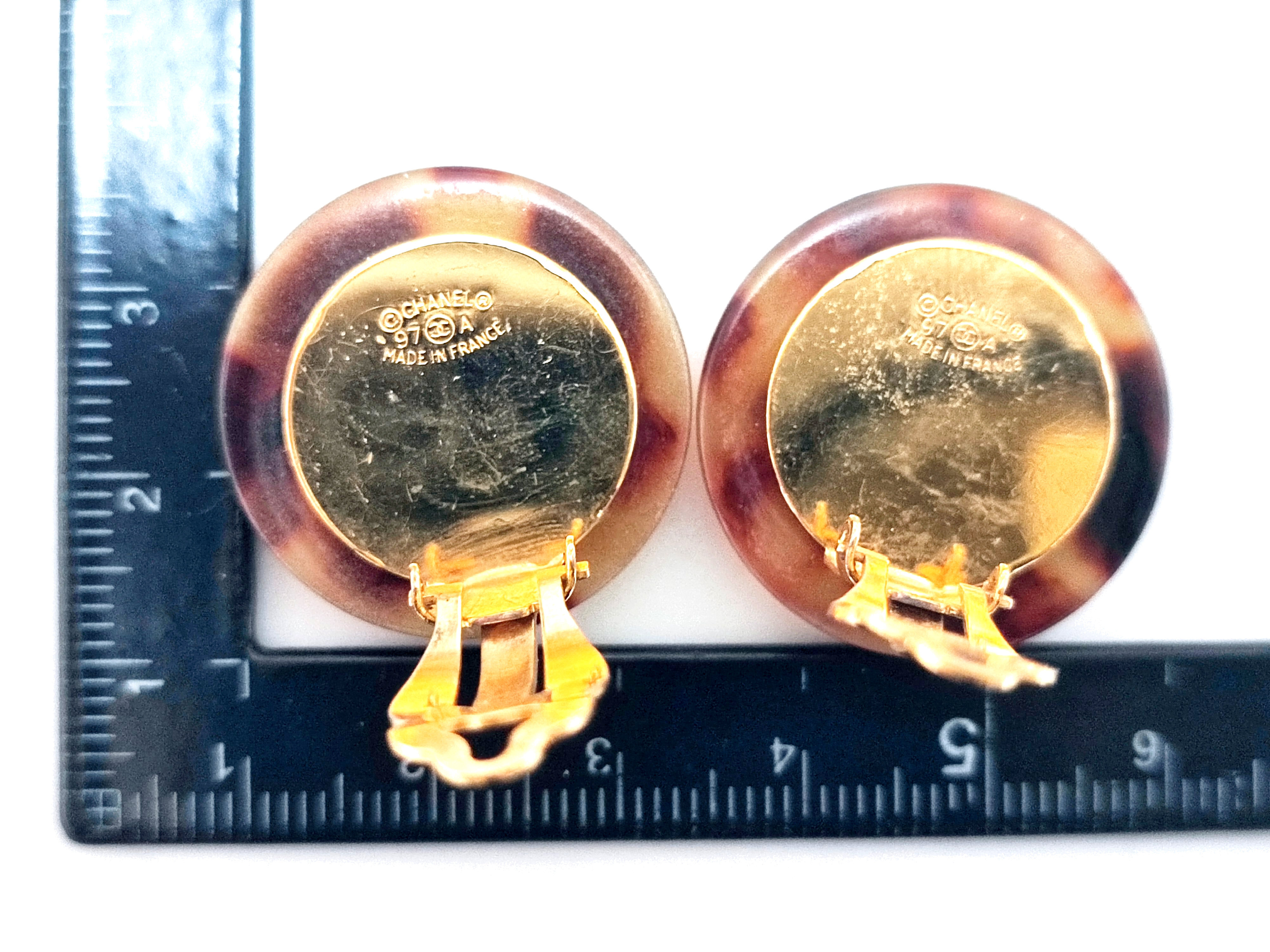 Coco Mark Tortoiseshell Earrings 97A Earrings — view 4
