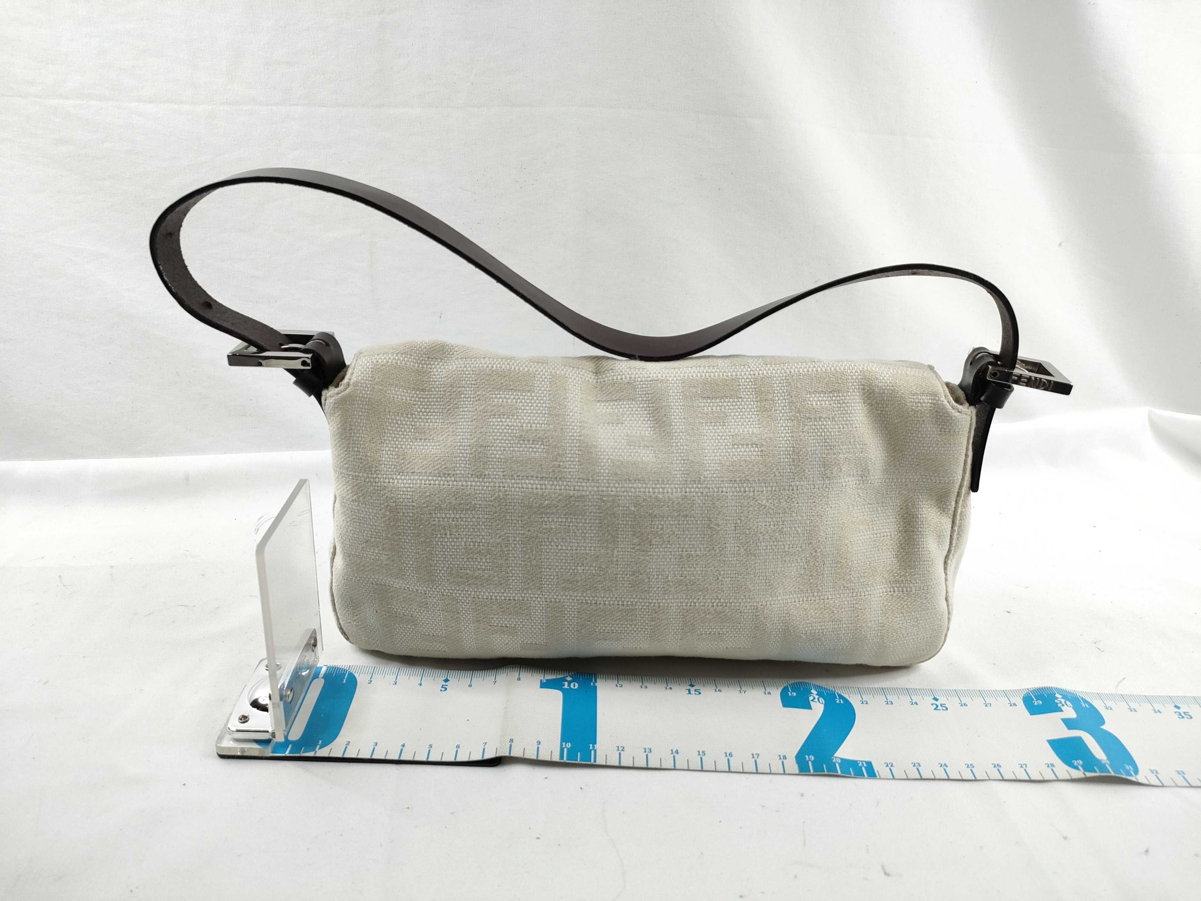 Zucca pattern Fendi Mamma Bucket Zucca pattern canvas x leather beige shoulder bag one-shoulder bag — view 2