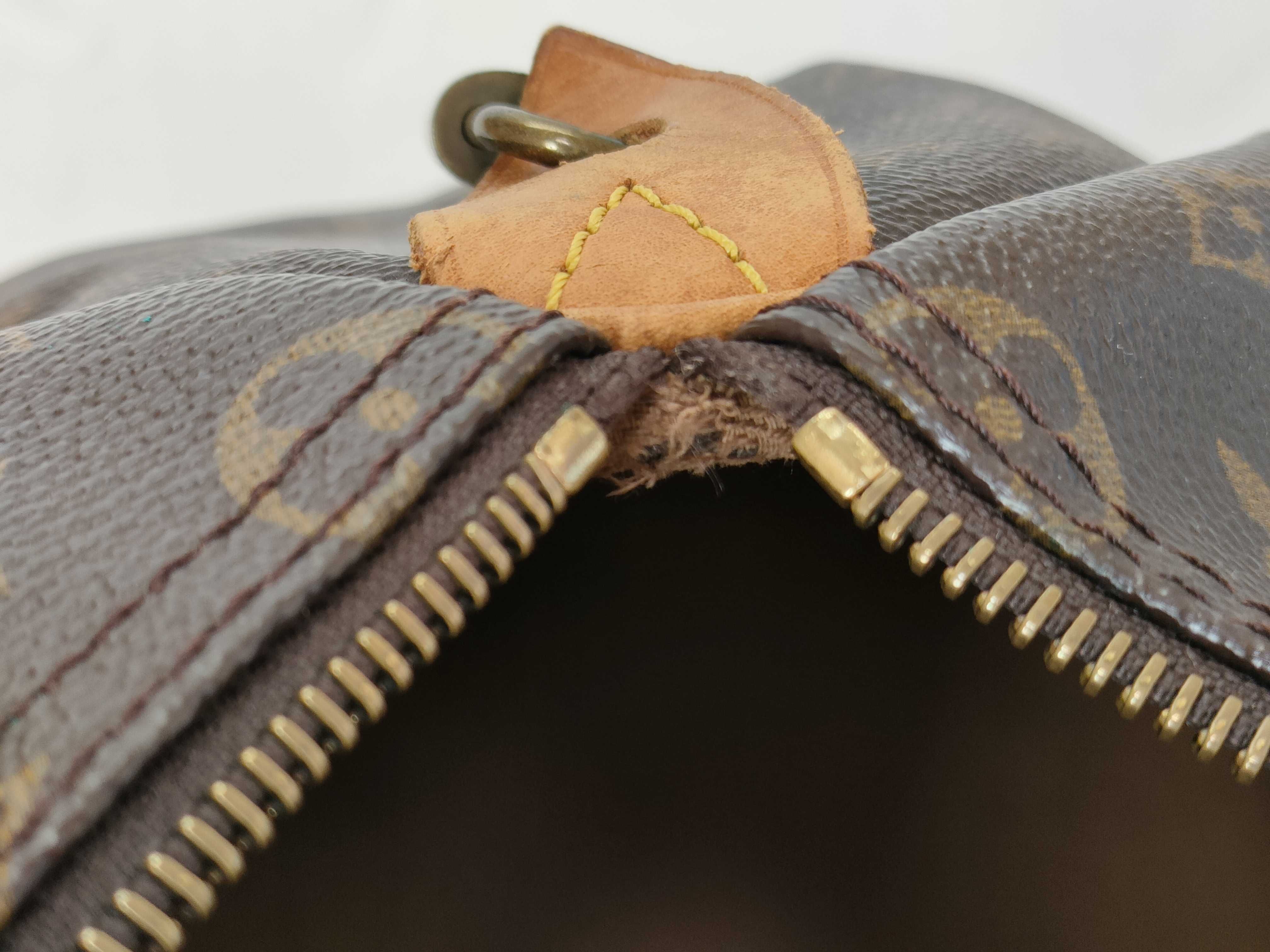 Monogram Louis Vuitton Speedy 35 Handbag — view 9