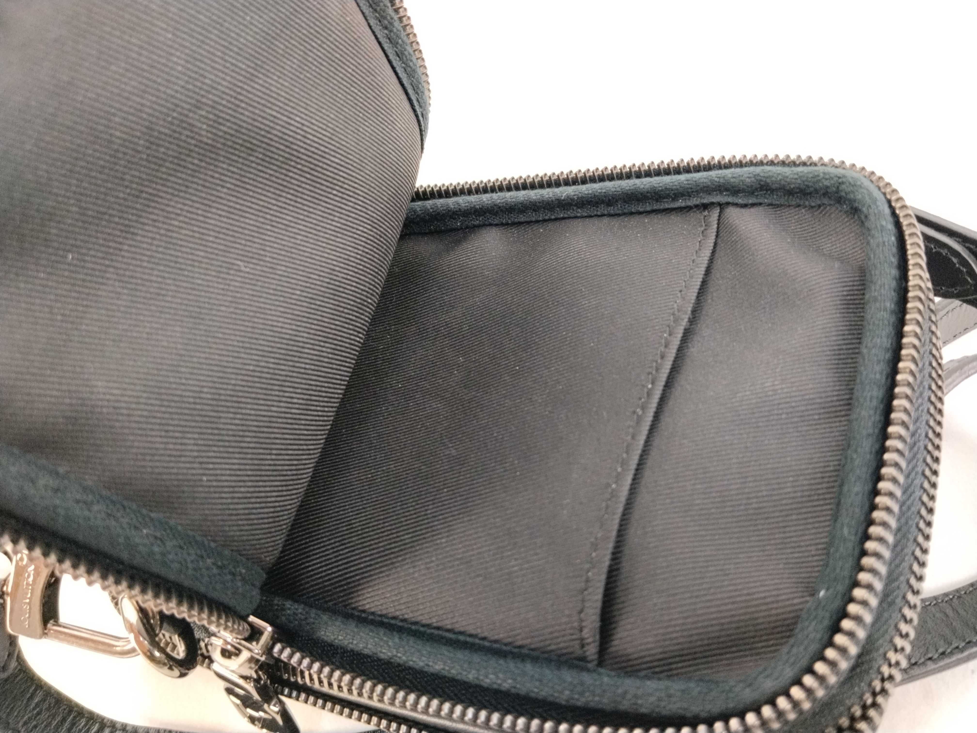 Monogram Empreinte Louis Vuitton Smartphone Shoulder Bag — view 12