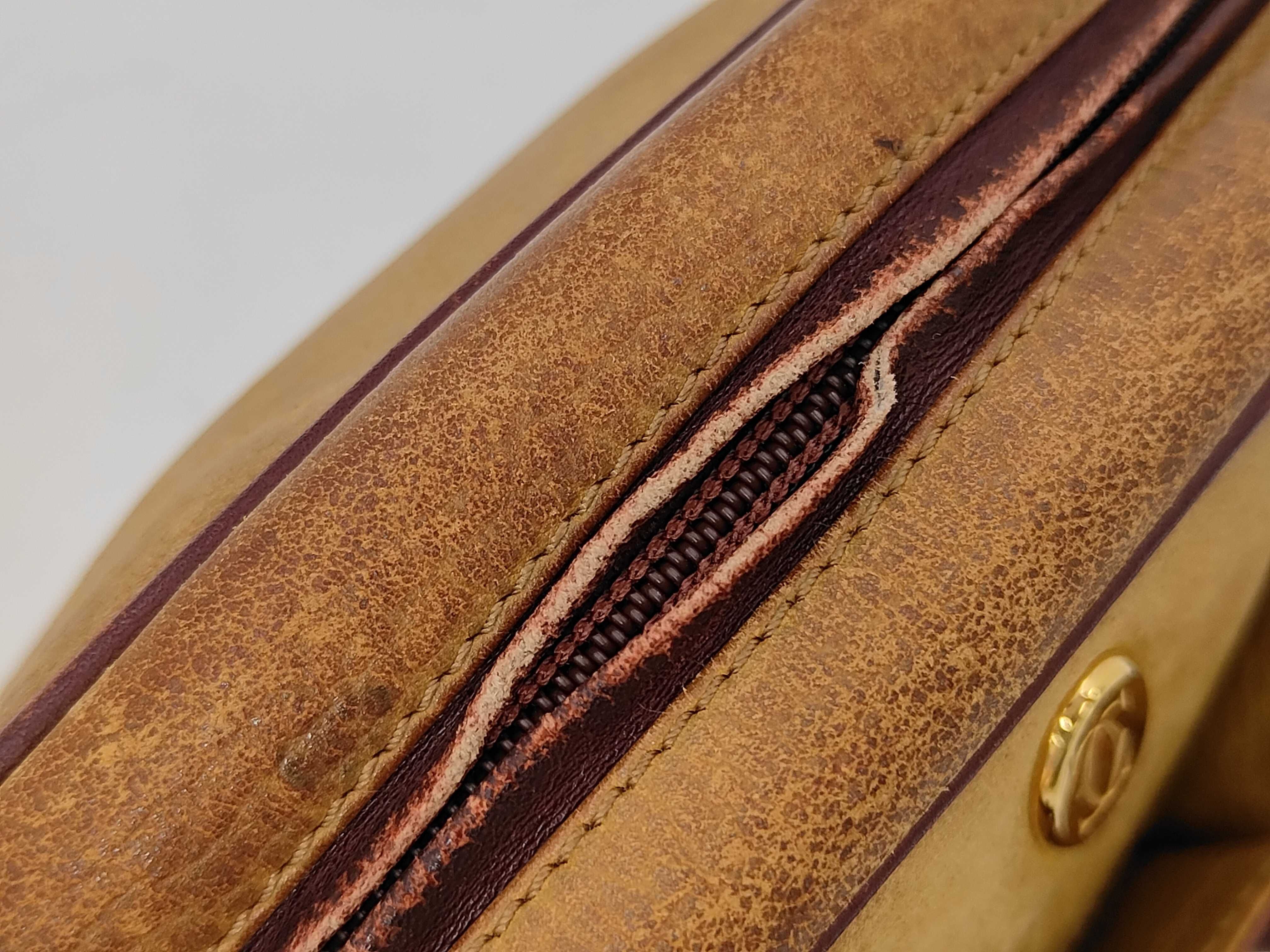 shoulder bag — view 9