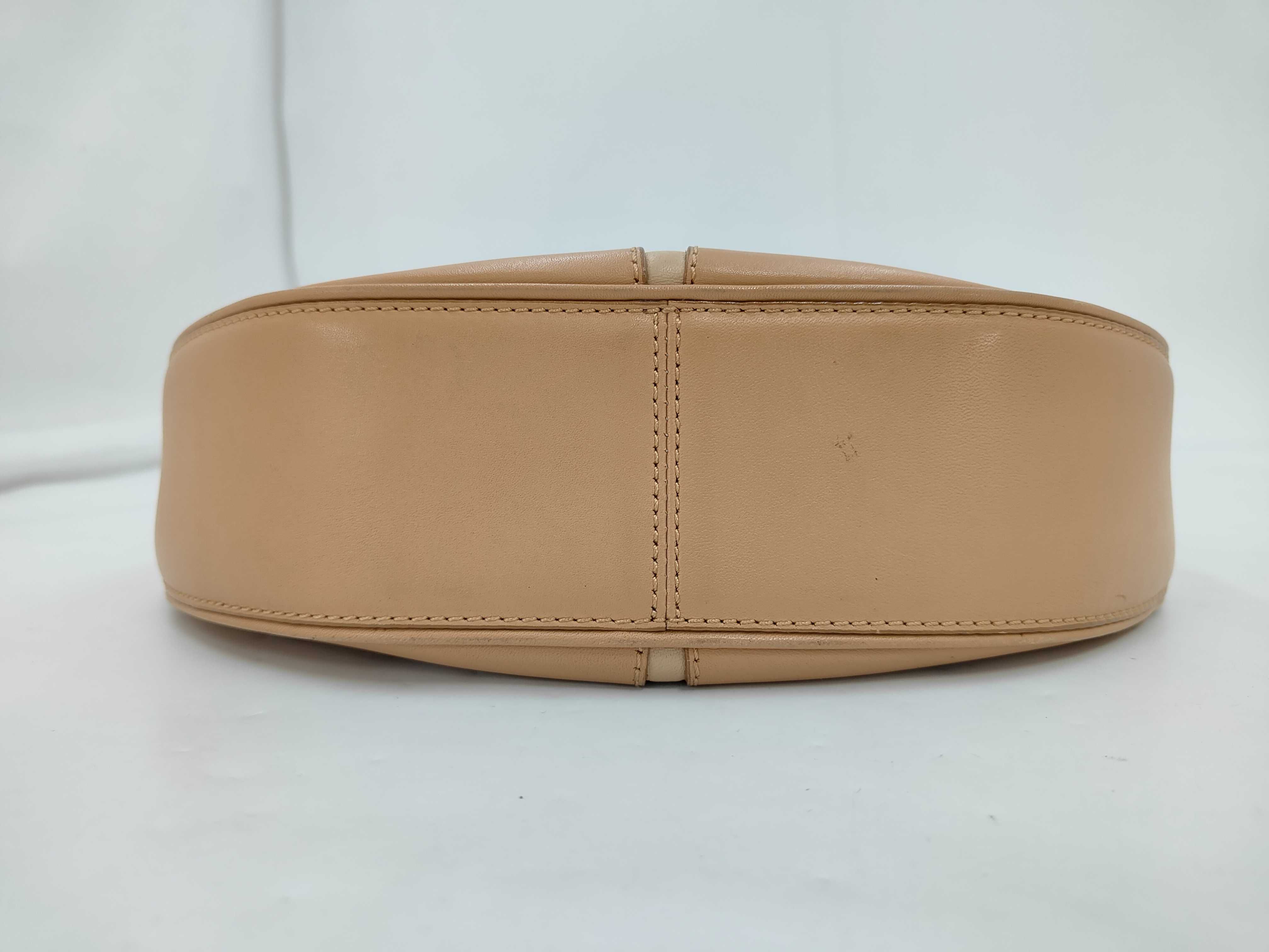 leather shoulder bag, beige. — view 3