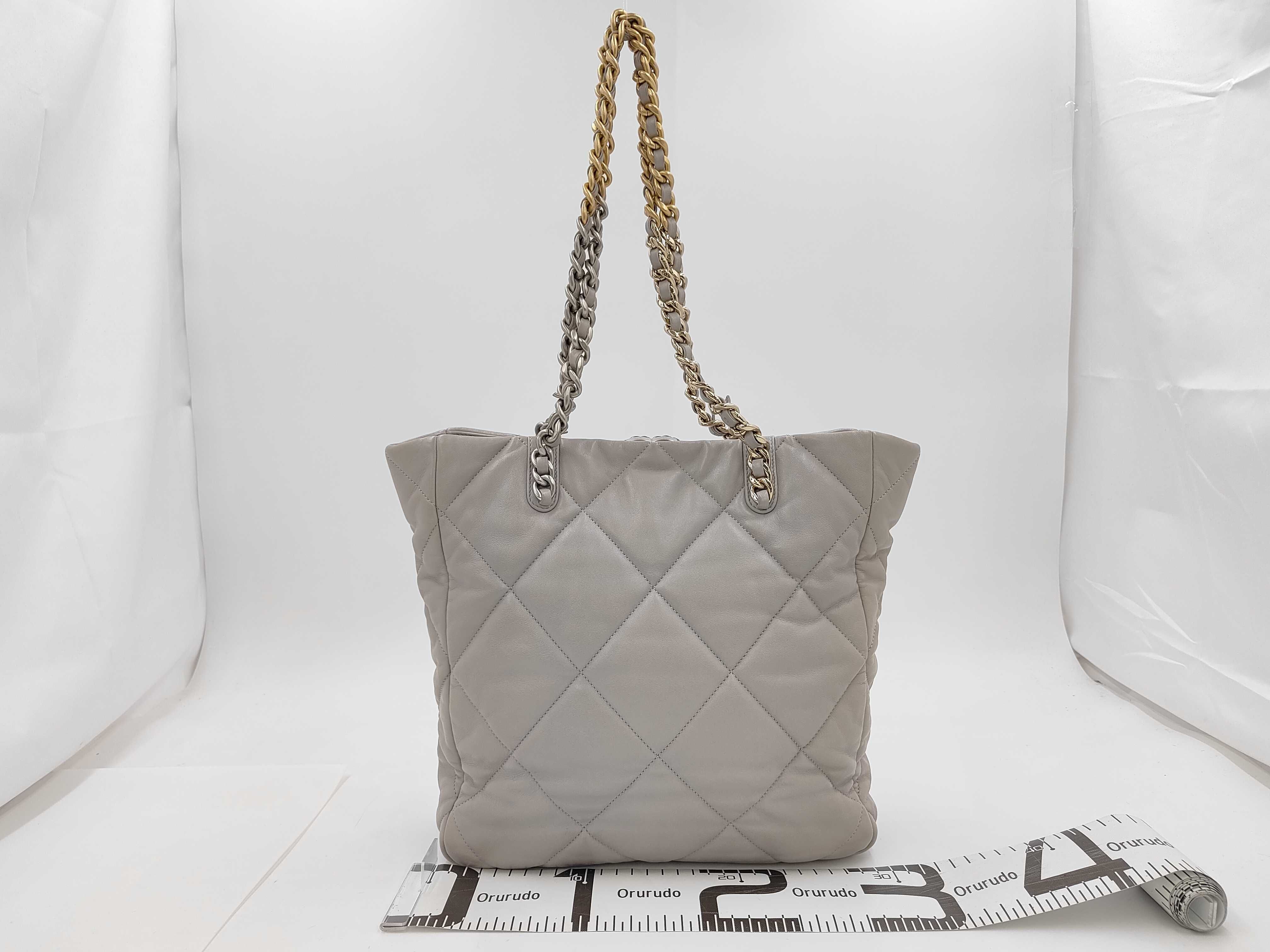 Lambskin Grey Tote Bag RFID Tote Bag — view 2