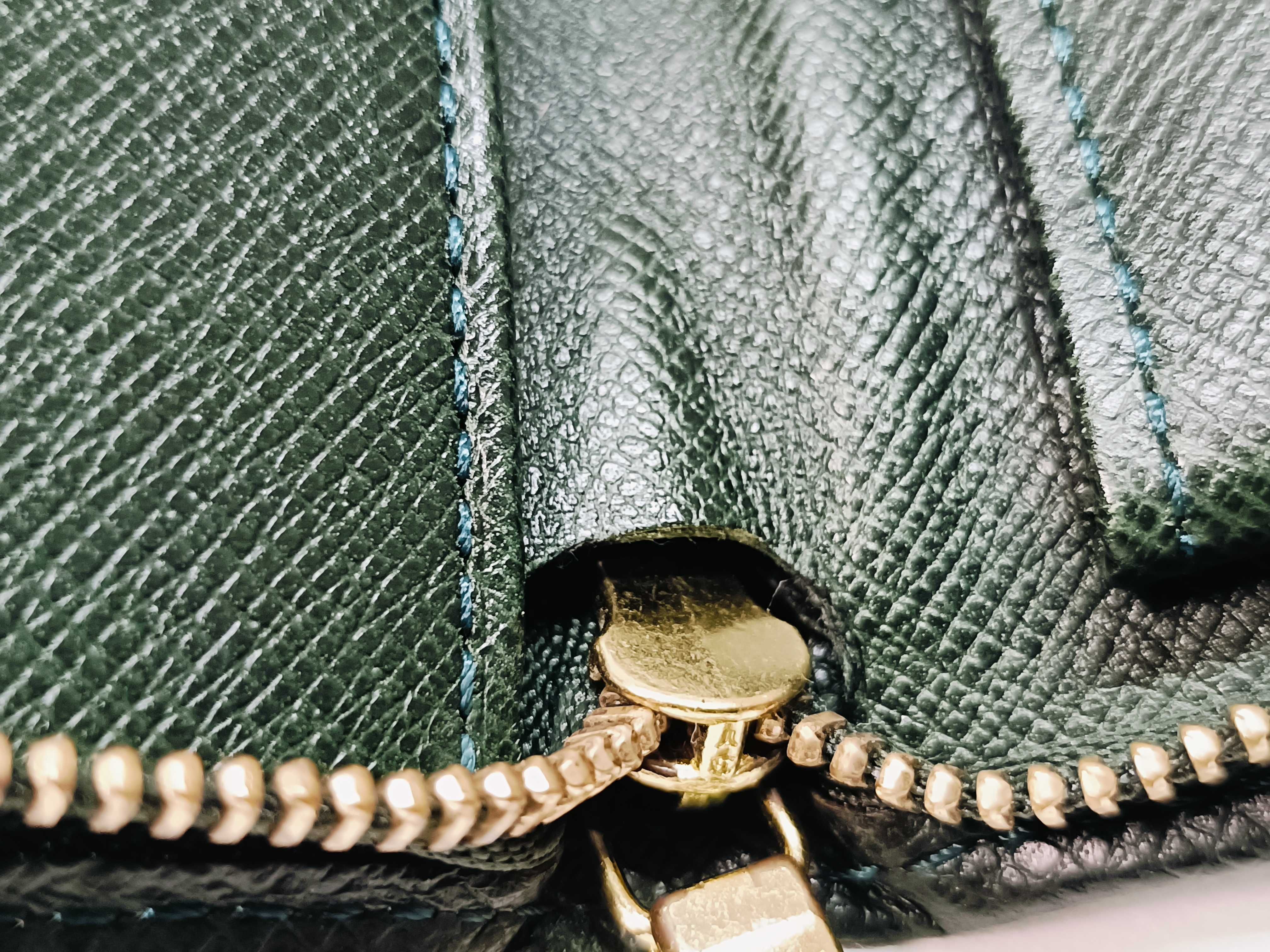 Taiga Zippy Wallet Bi-fold Wallet — view 11