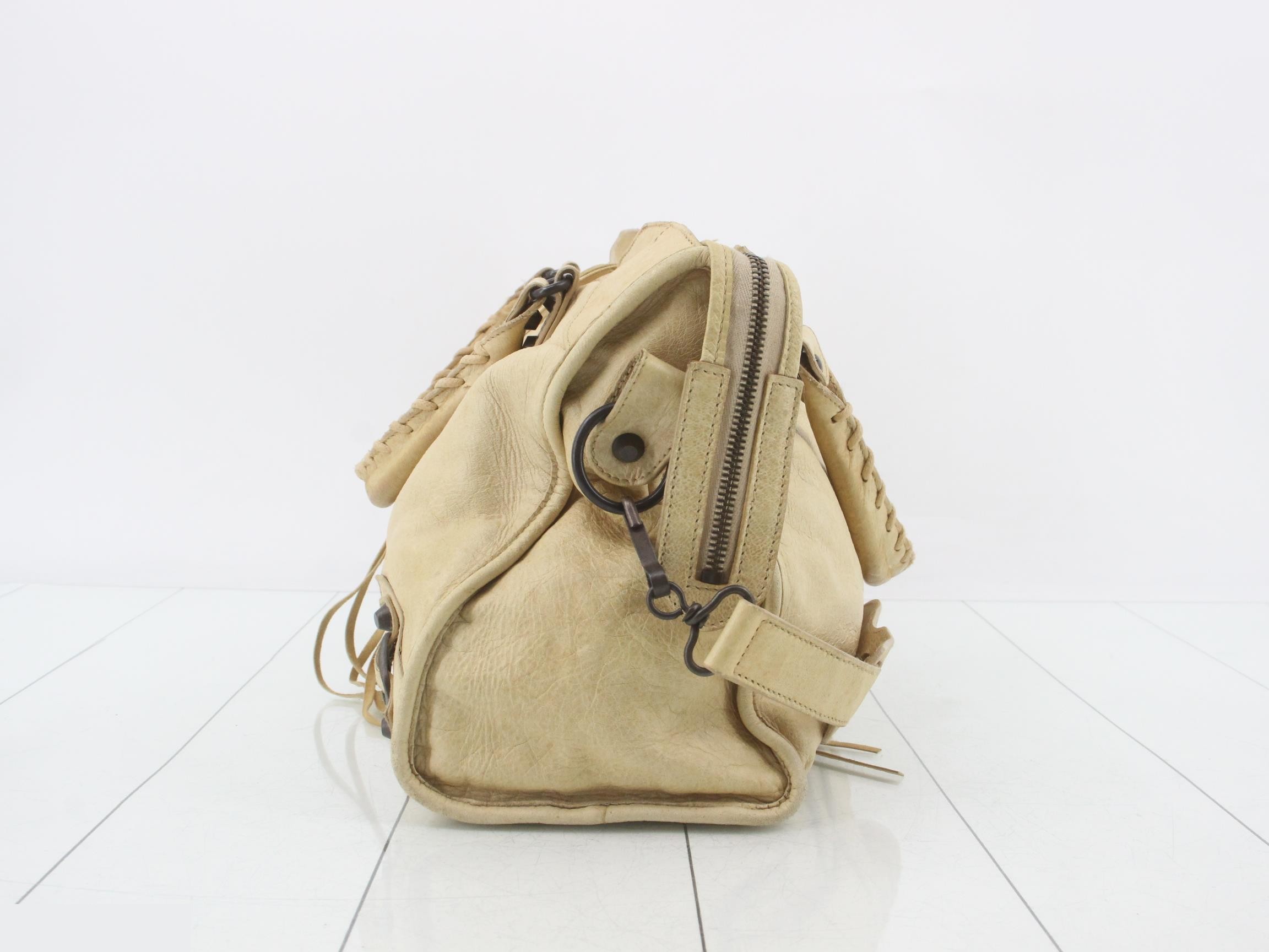 The City Shoulder Bag — view 3