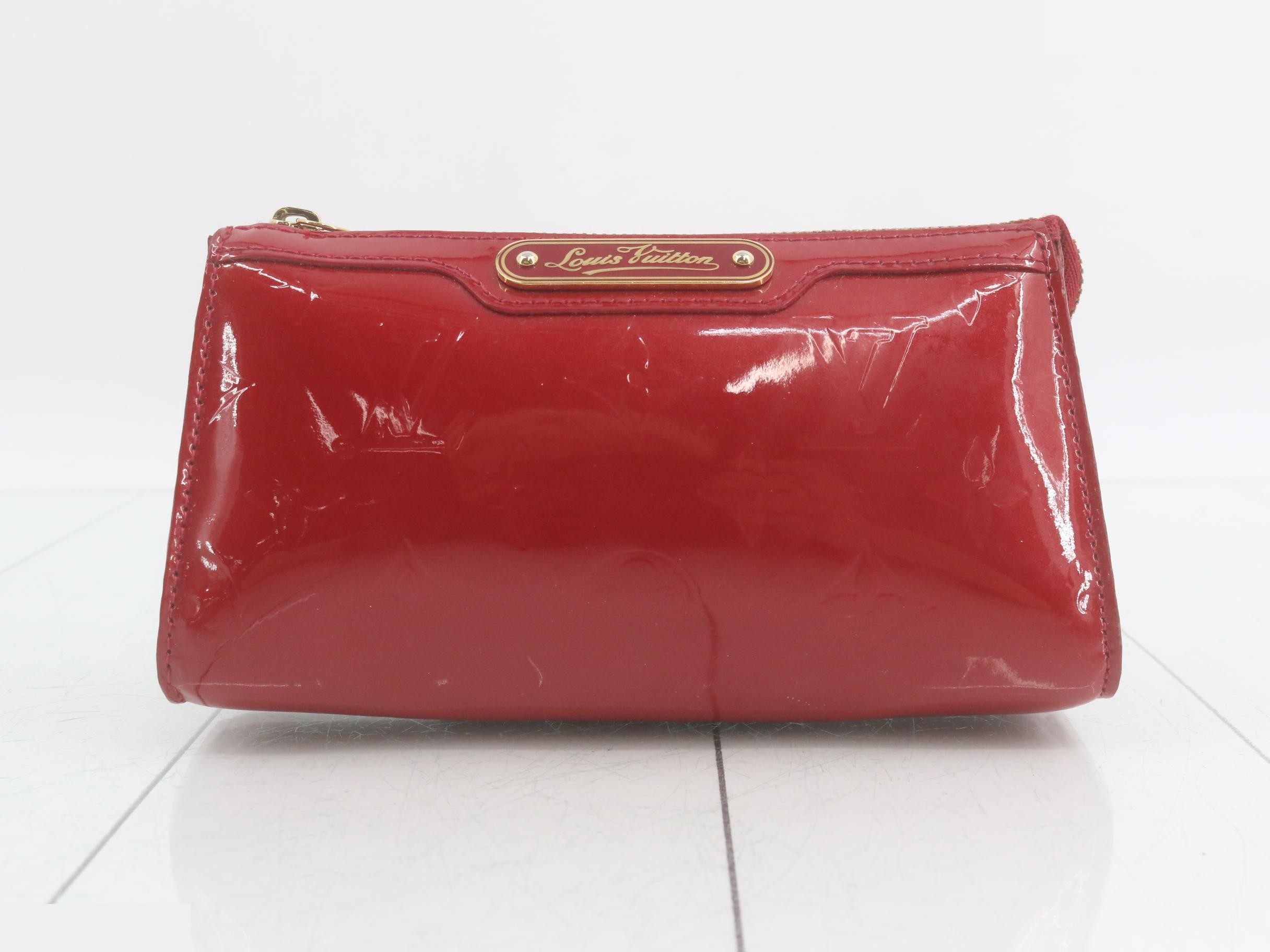 pouch