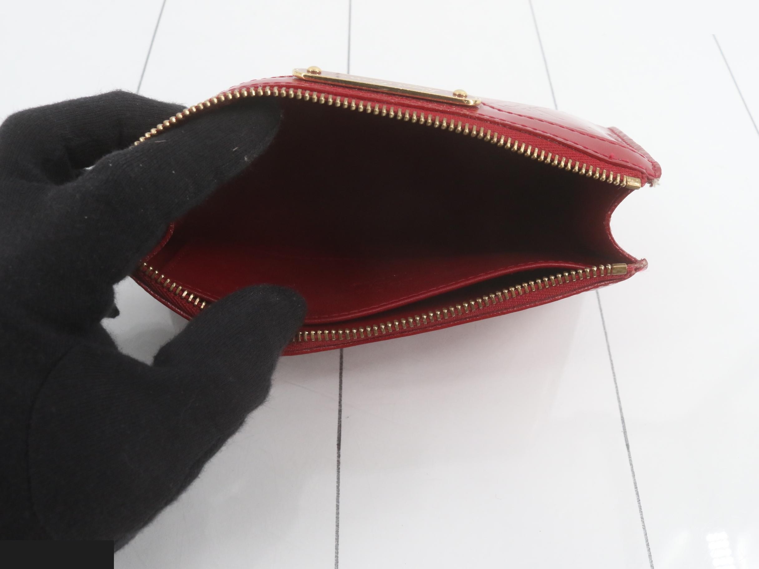 pouch — view 4