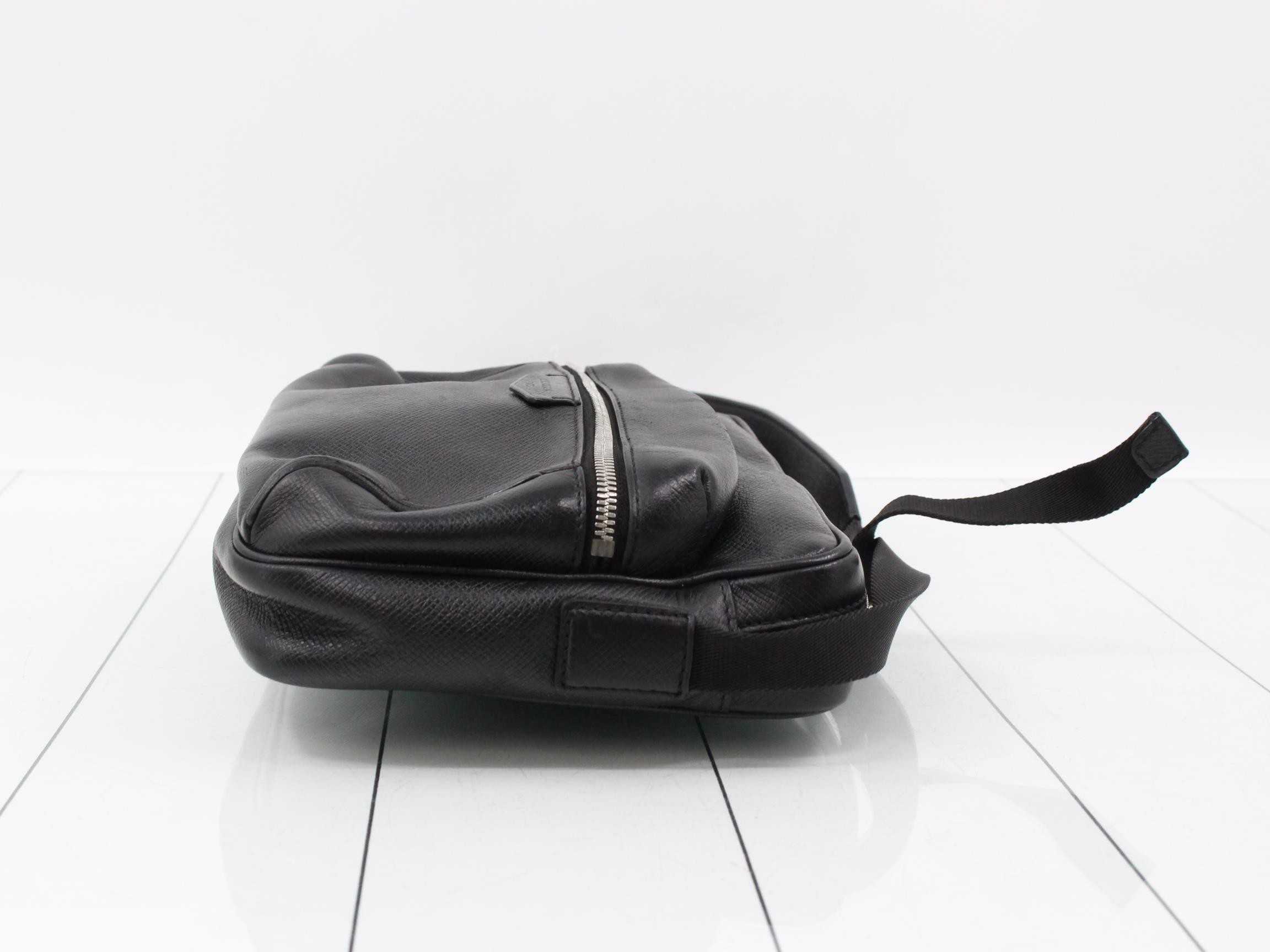 M33435 Taiga Outdoor Messenger PM Noir — view 3
