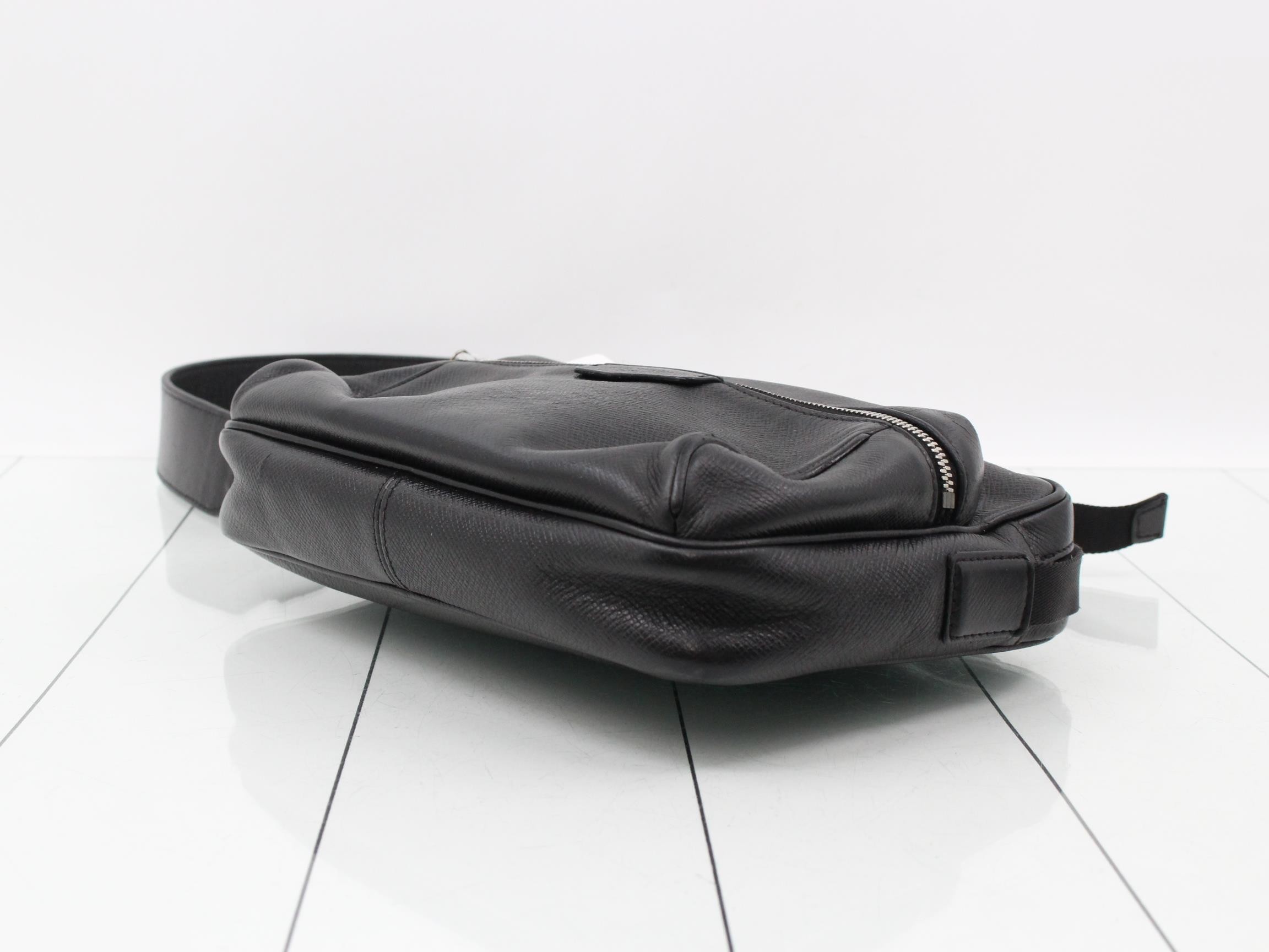 M33435 Taiga Outdoor Messenger PM Noir — view 6