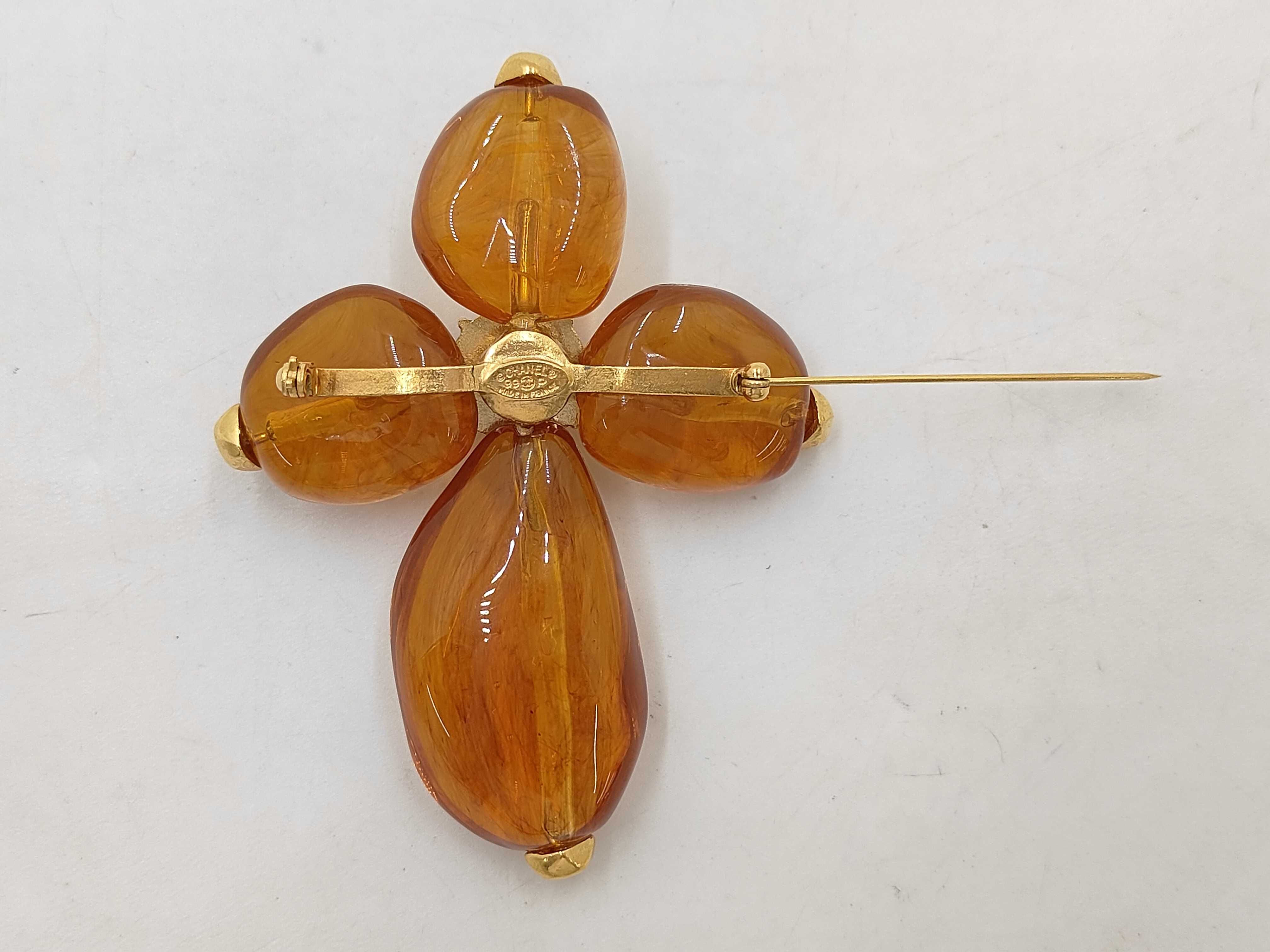 Coco Mark Cross Brooch 99P with Colored Stones — view 4
