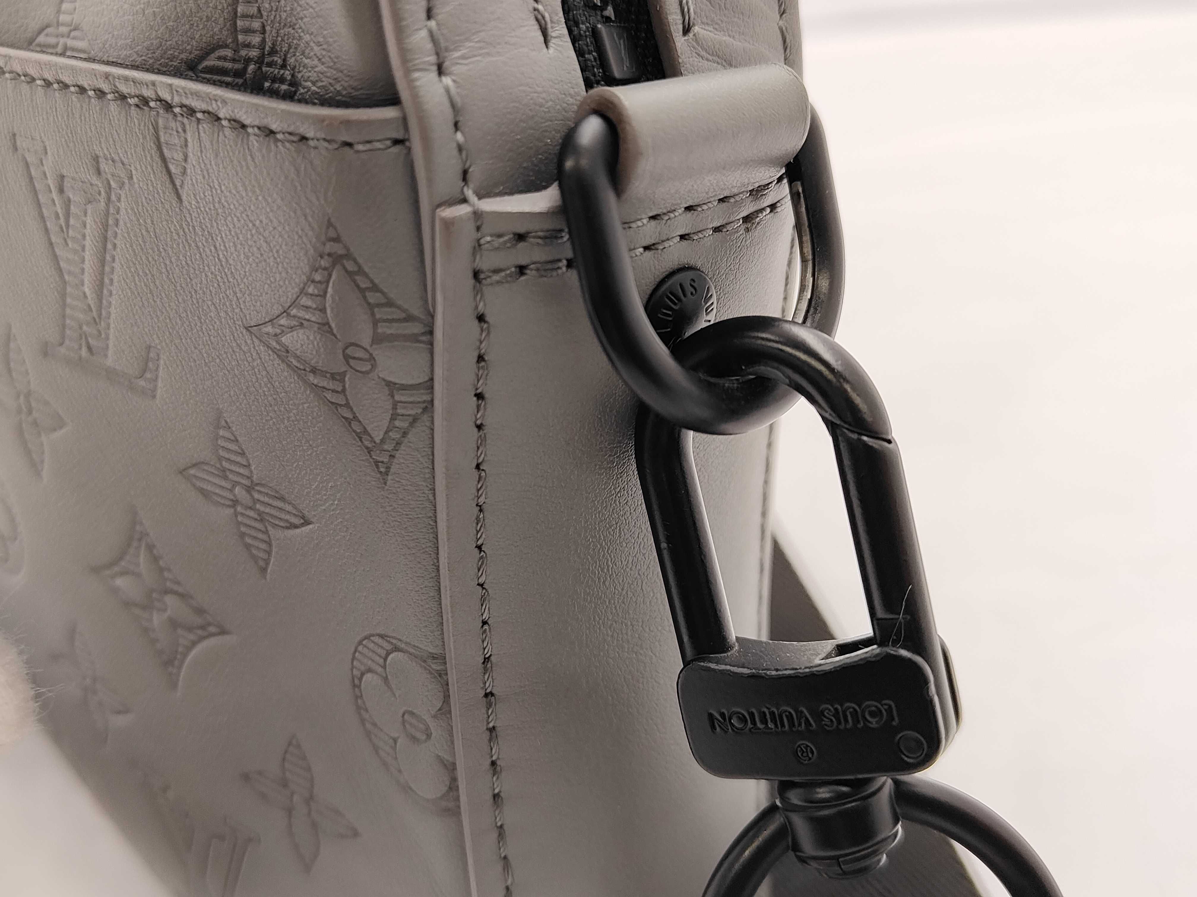 Shadow Messenger M46104 Shoulder Bag — view 5