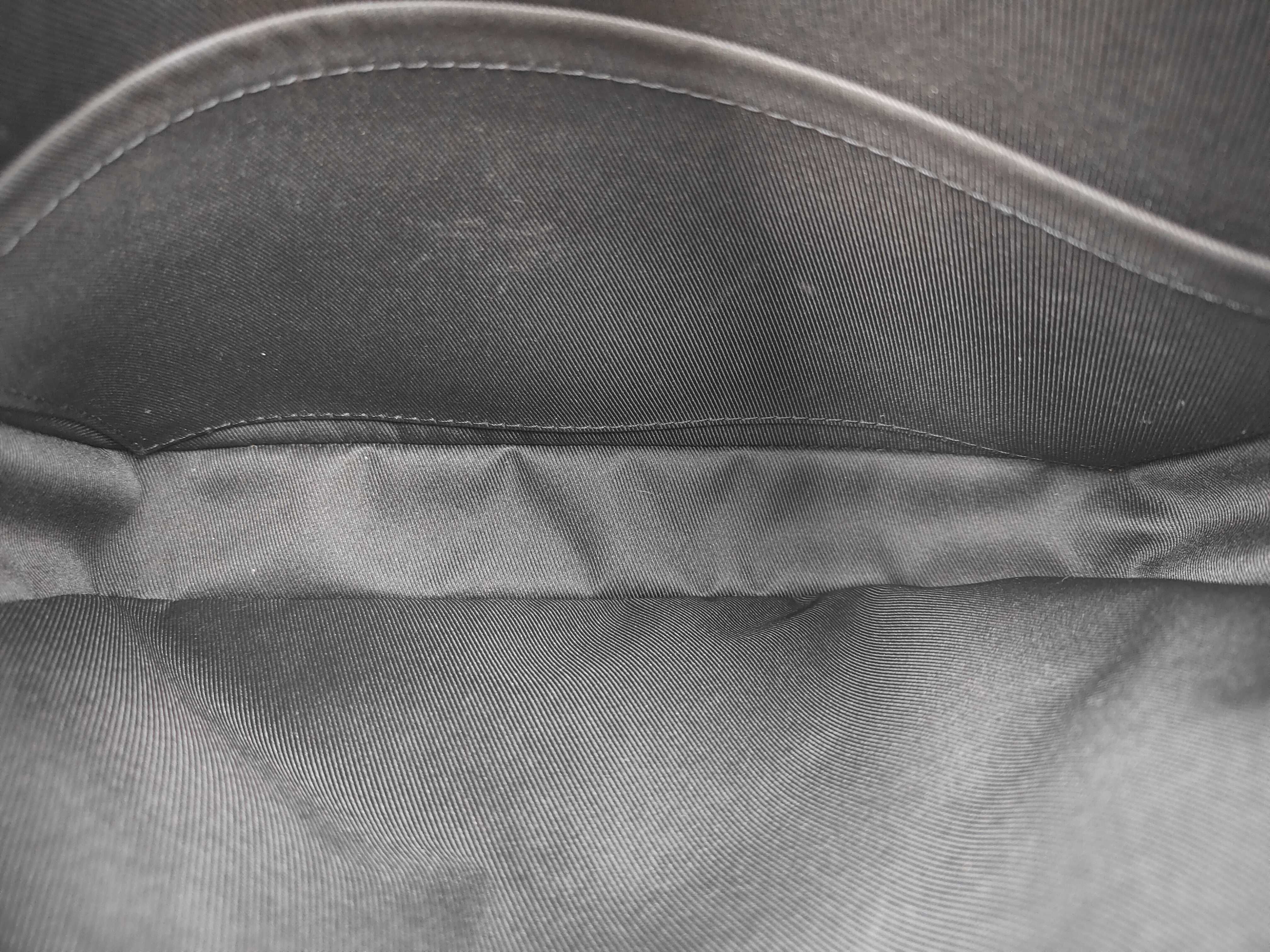 Shadow Messenger M46104 Shoulder Bag — view 10
