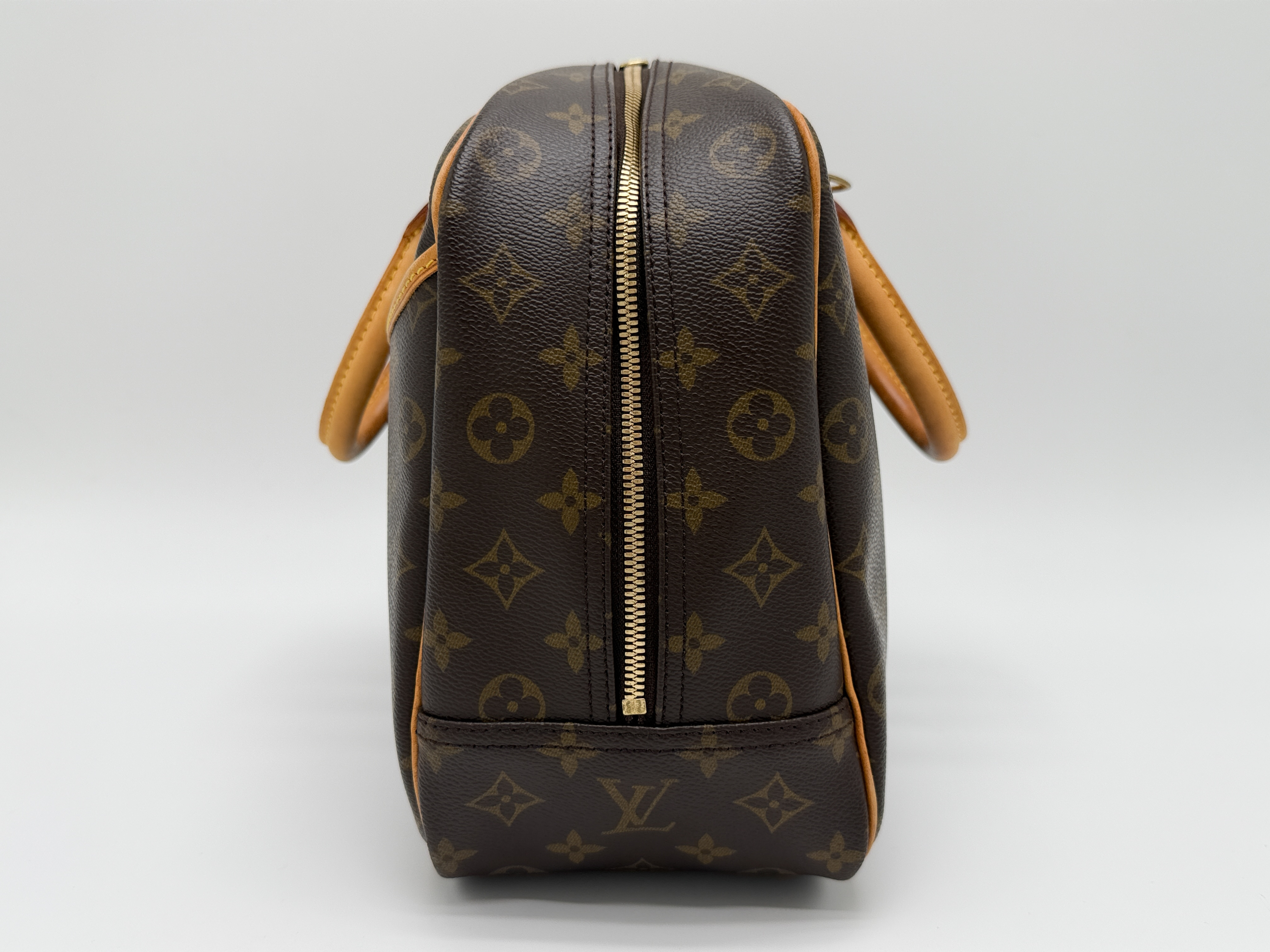 Monogram M47270 Deauville Handbag — view 7