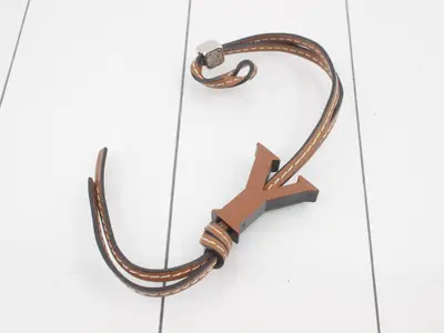Charm, Y motif, brown leather