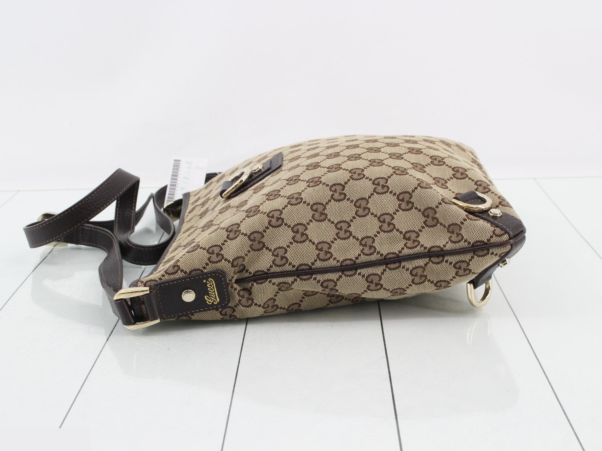 GG Canvas Shoulder Bag — view 4