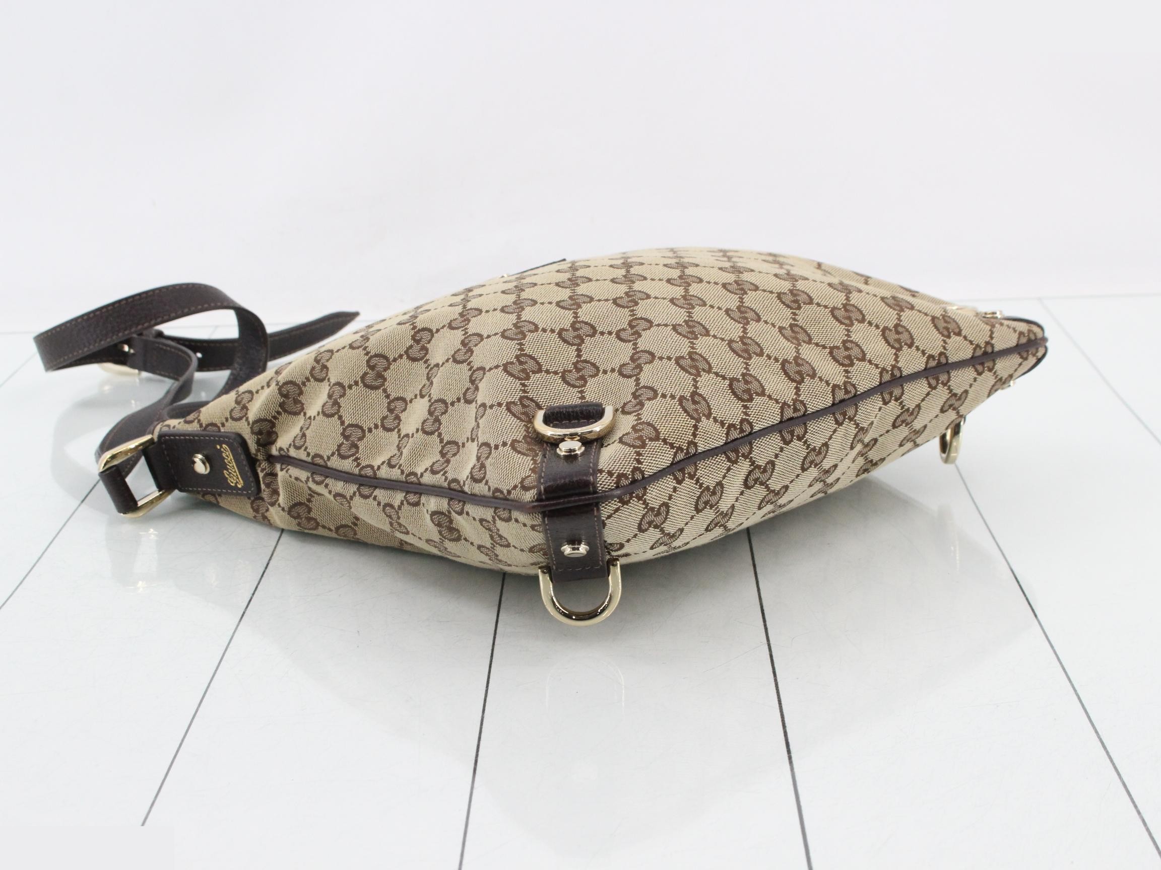 GG Canvas Shoulder Bag — view 5