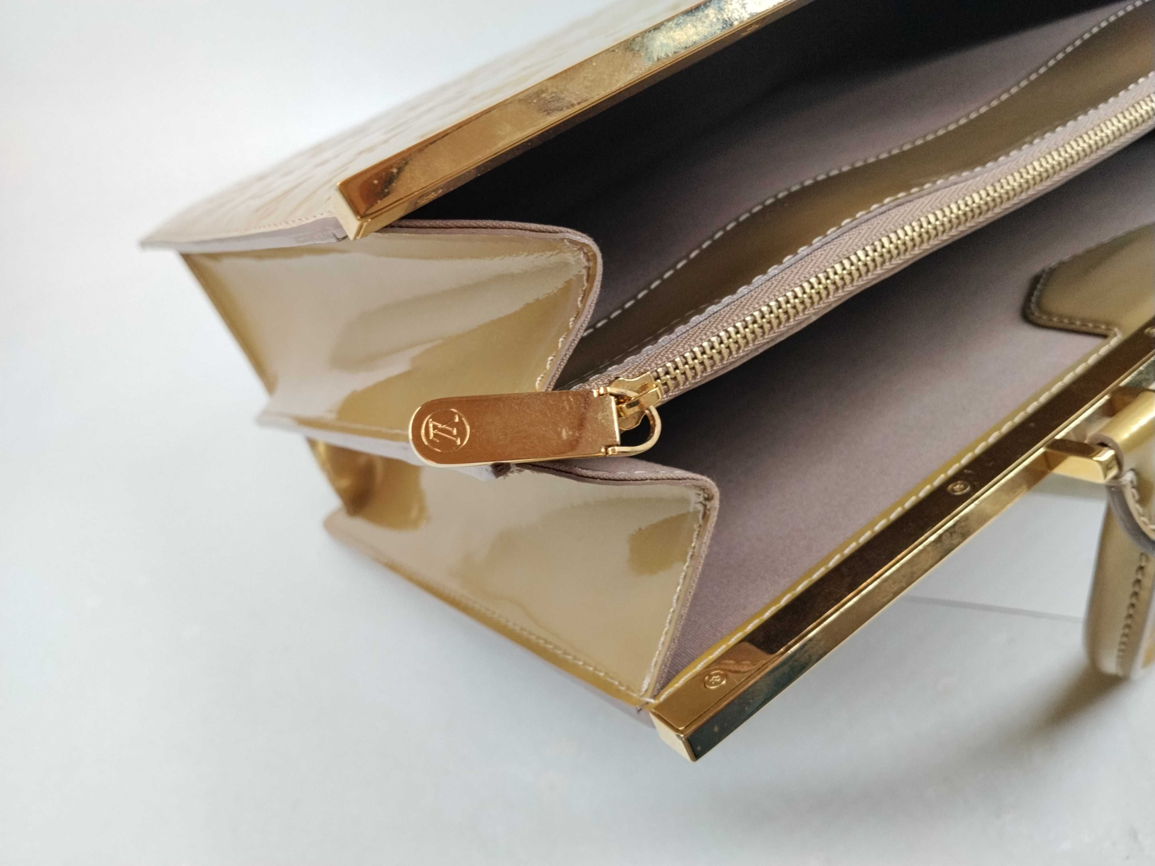 Vernis Des GM Handbag — view 13