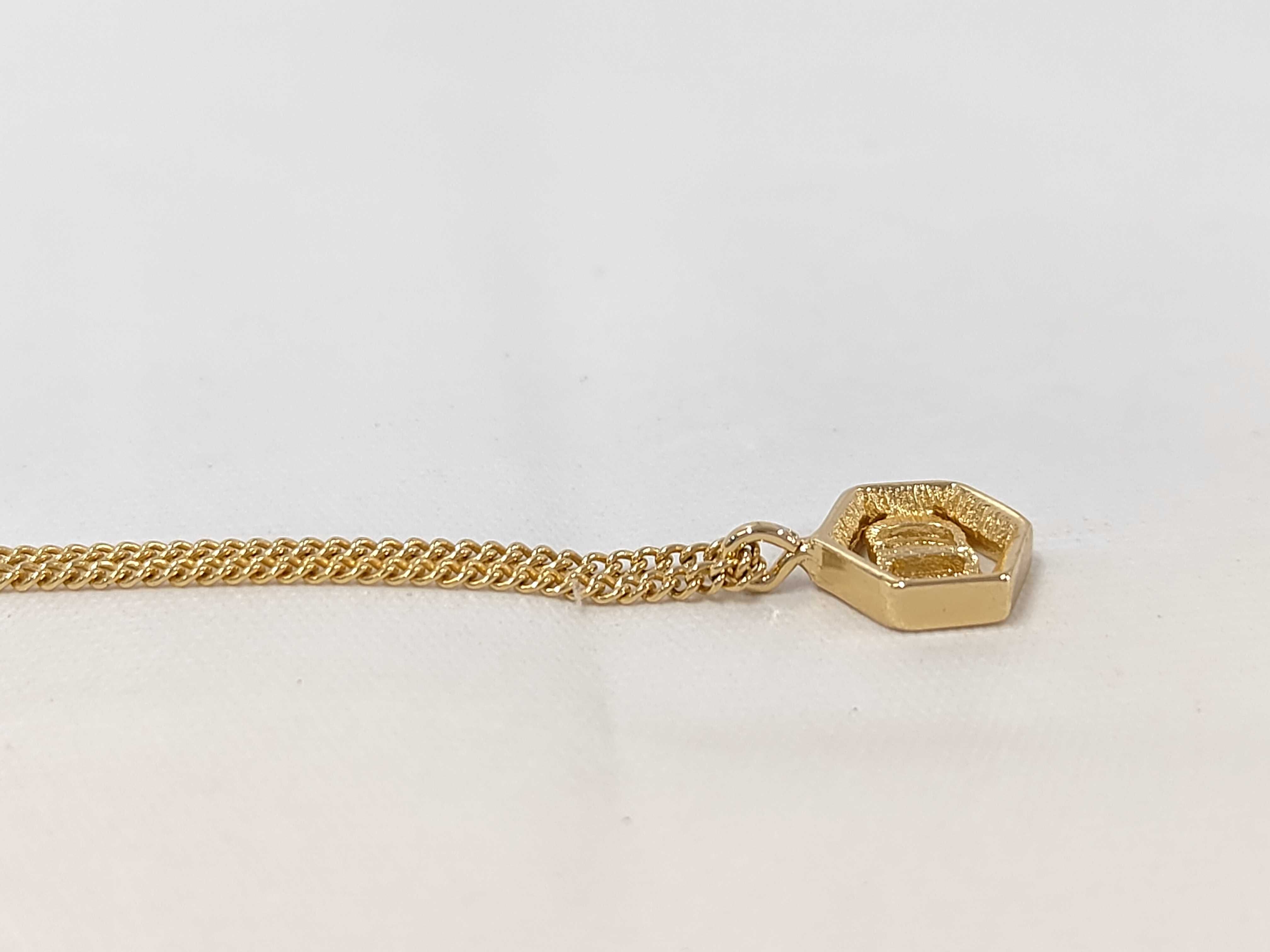 necklace — view 3