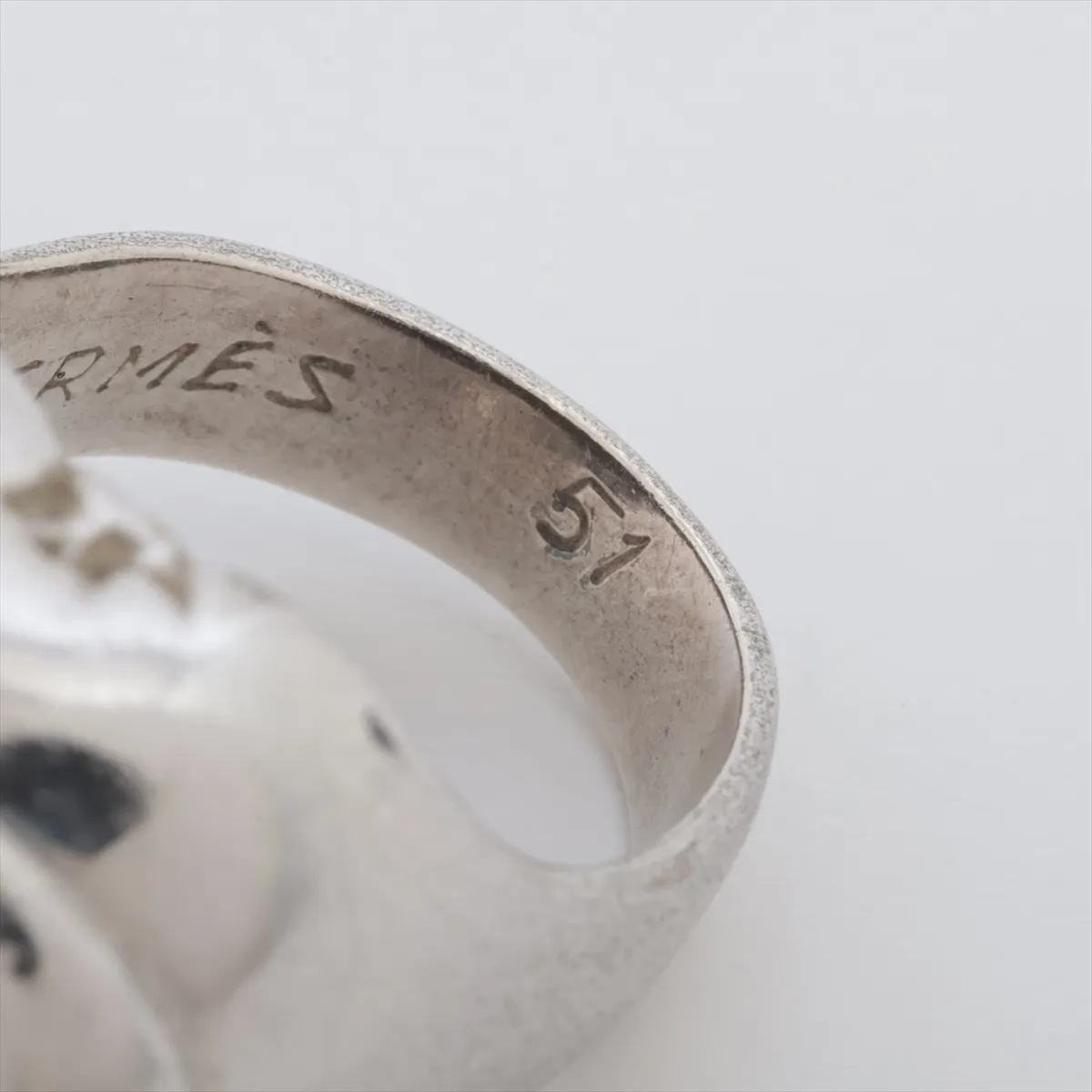 Apple Ring, size 51, 925 sterling silver, 10.7g. Shows signs of wear including dents, — view 4