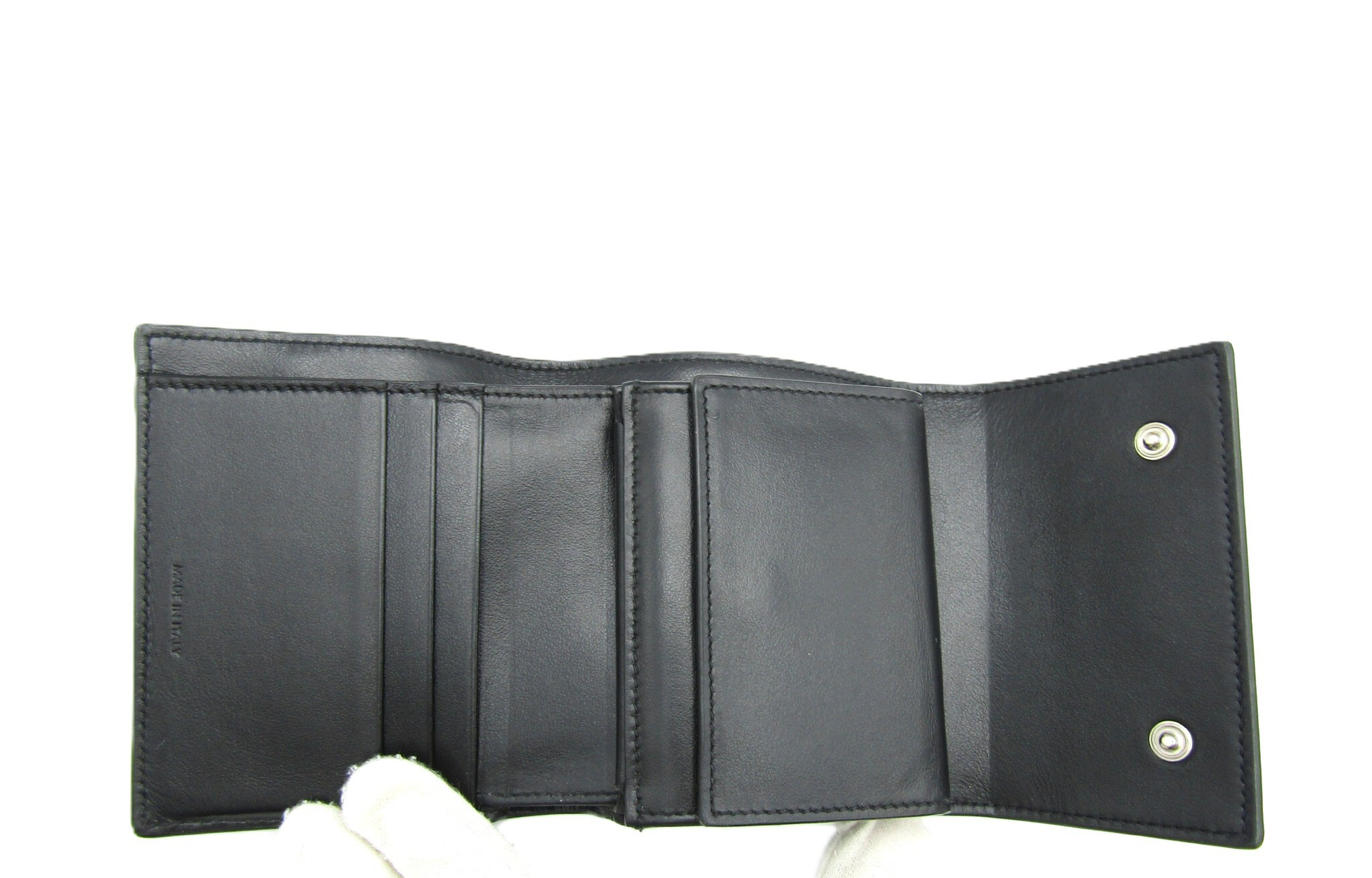 Small Trifold Wallet 10B573BEL.38NO Black with Silver Hardware — view 4