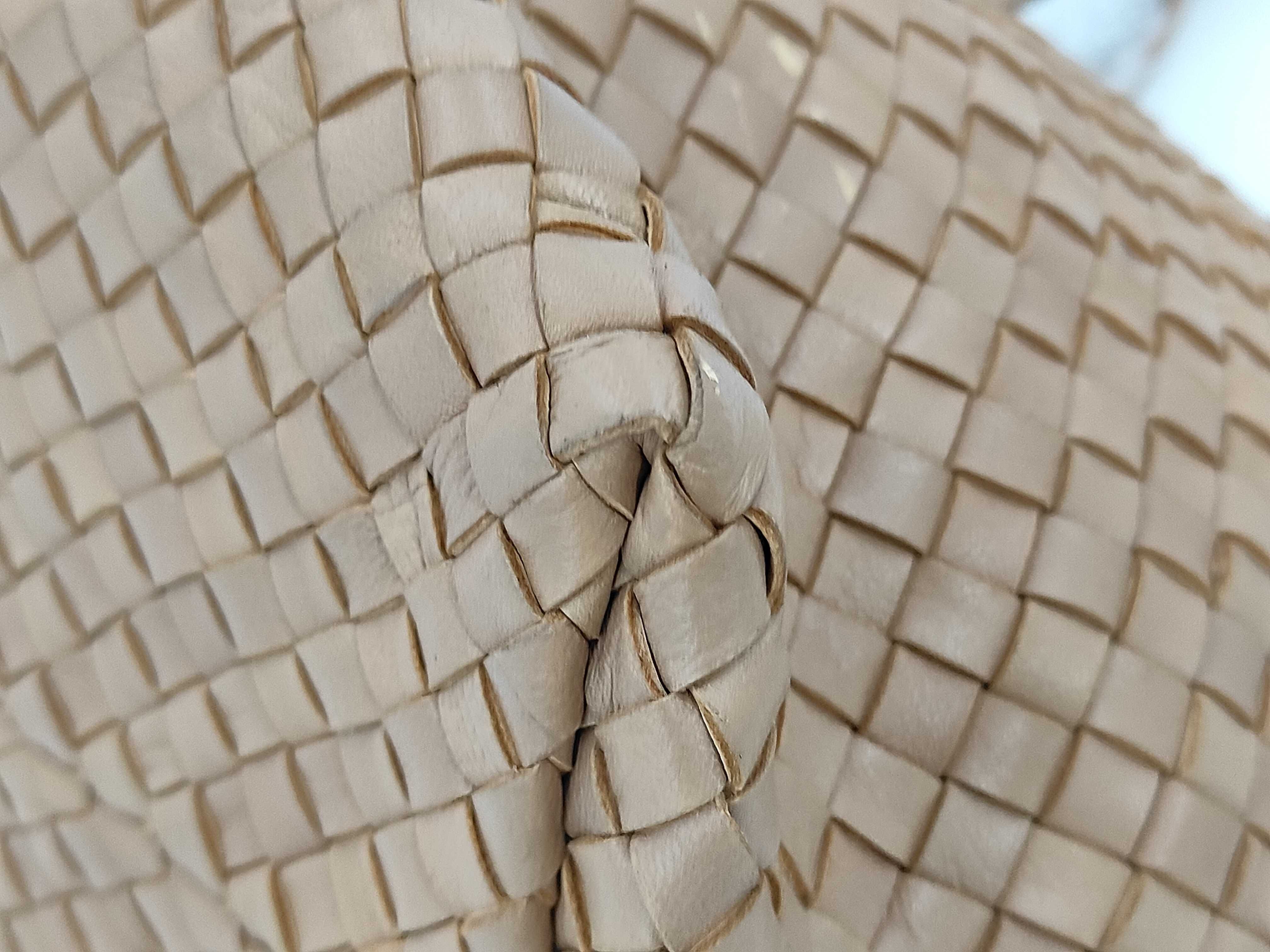 Intrecciato Cabas MM Brown Tote Bag — view 4