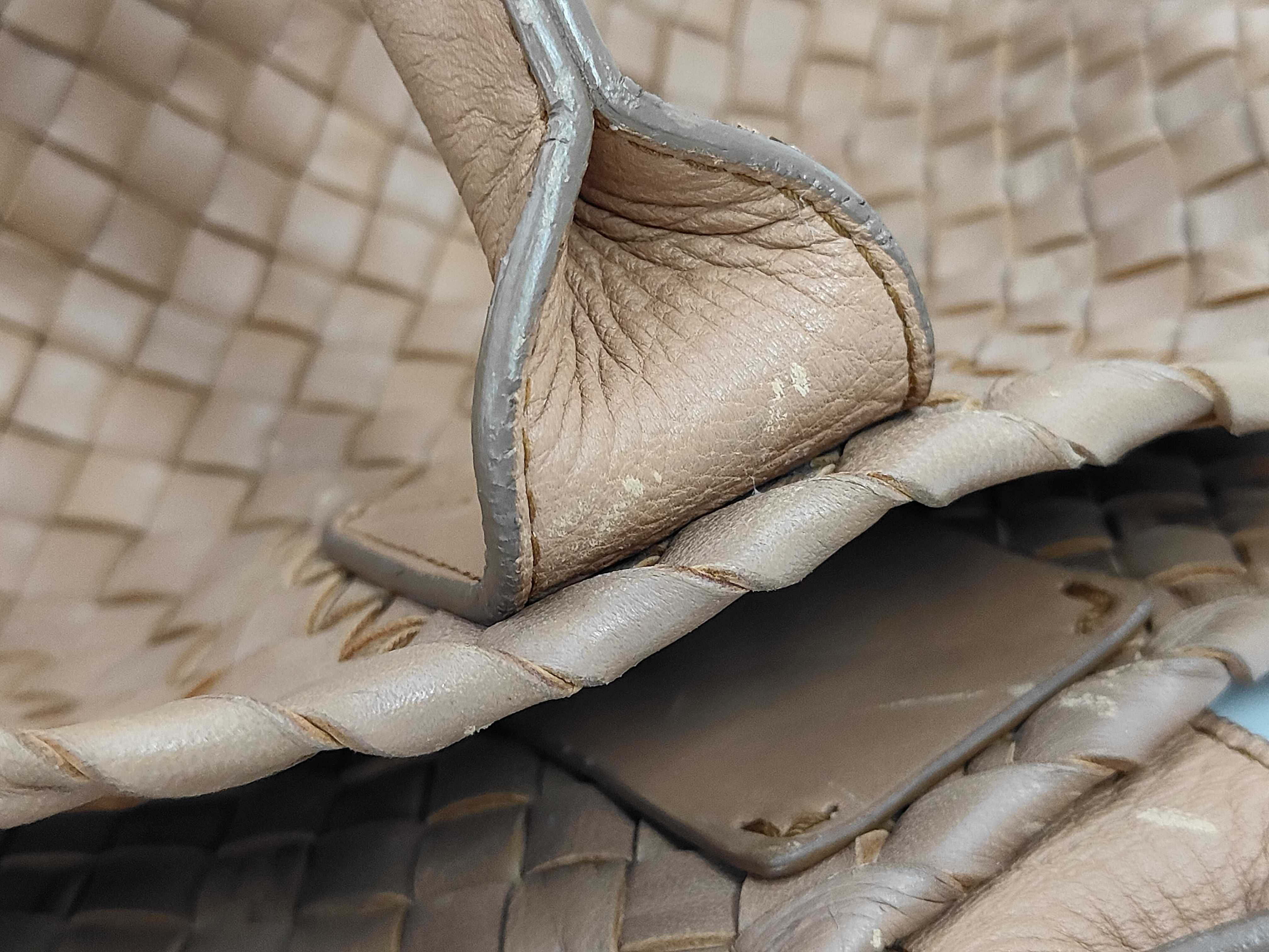Intrecciato Cabas MM Brown Tote Bag — view 7
