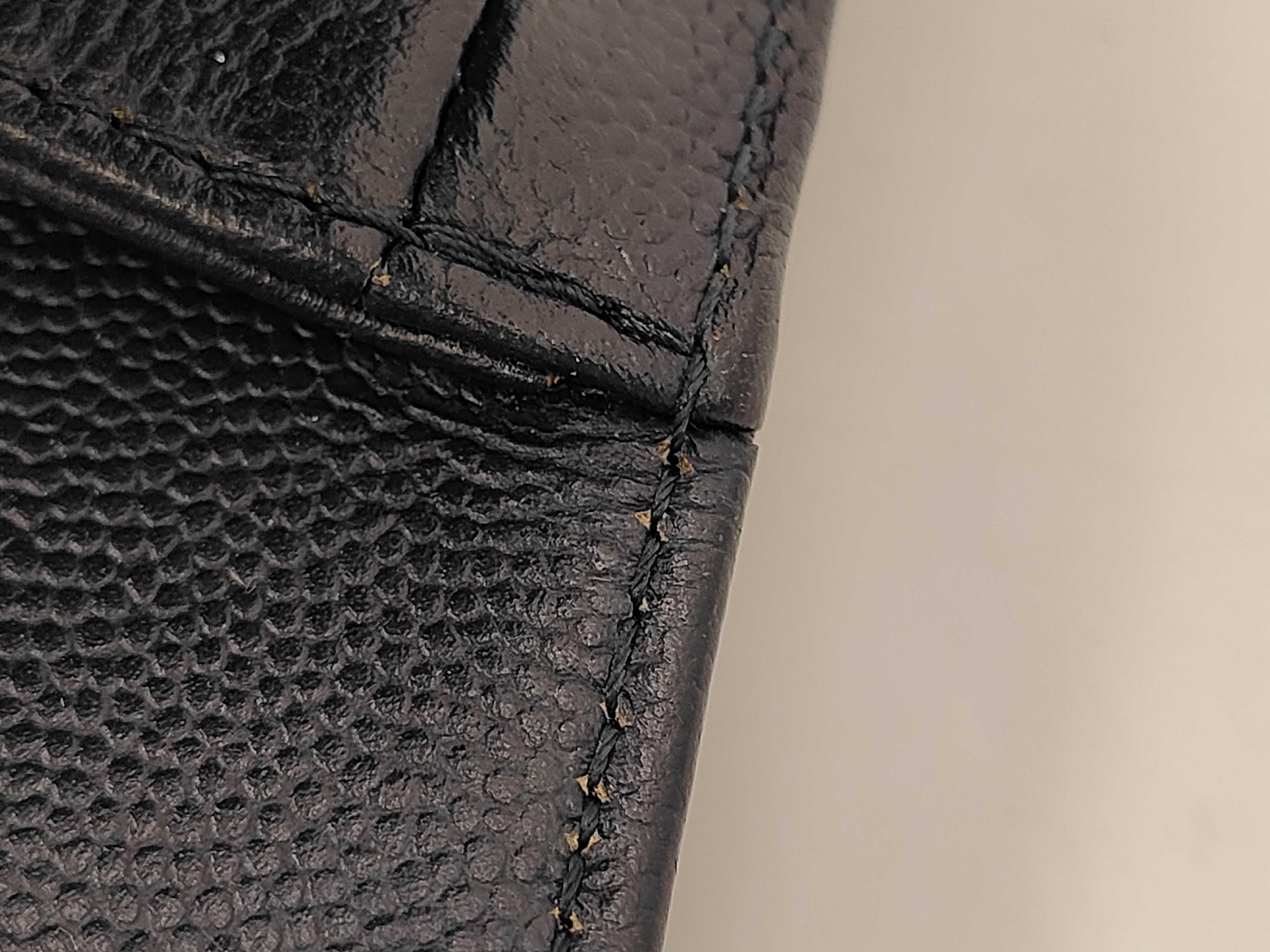 Le Boye Medium Size Chain Bag Shoulder Bag — view 10