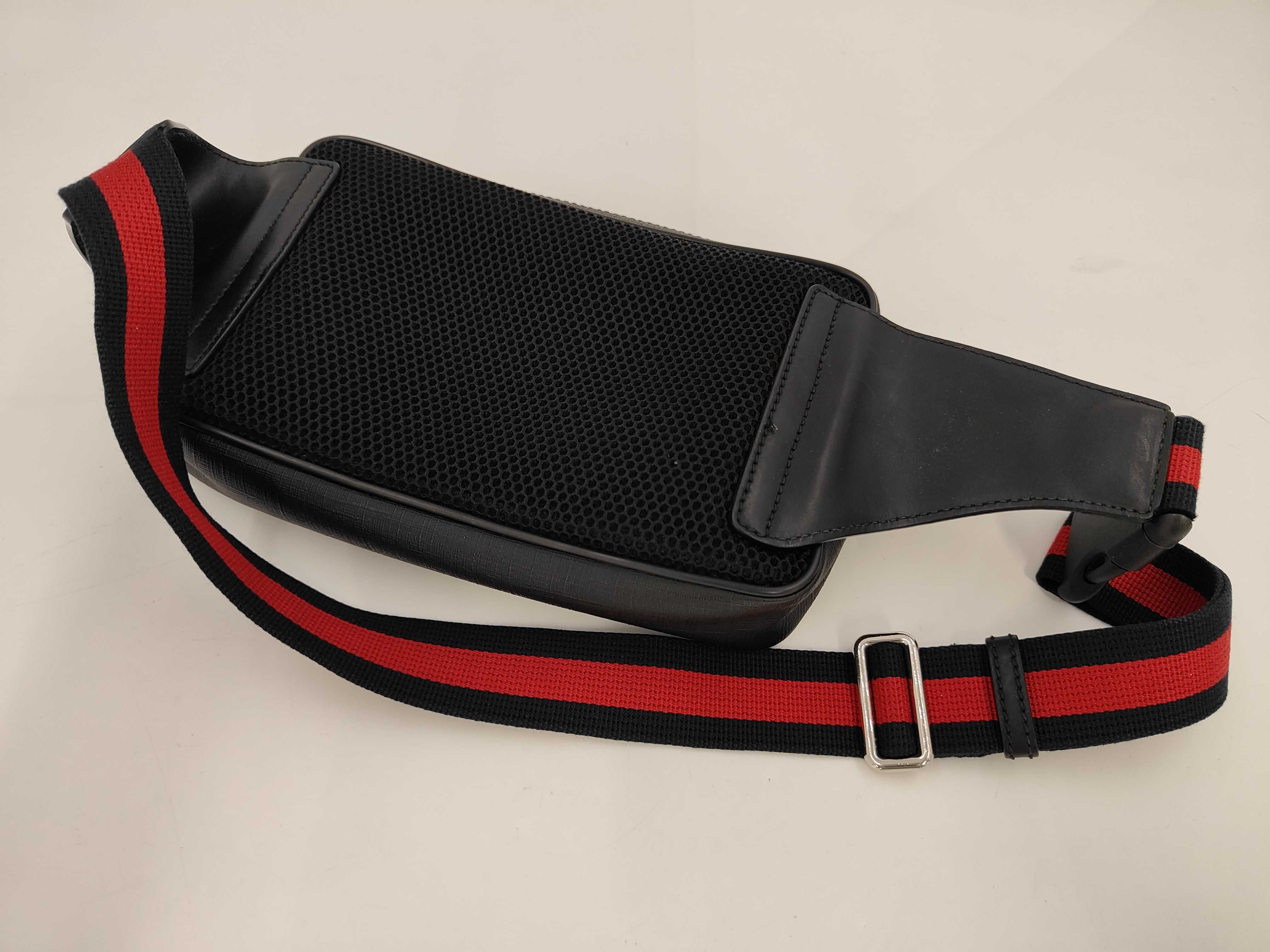 GG Supreme Tiger Waist Bag — view 3