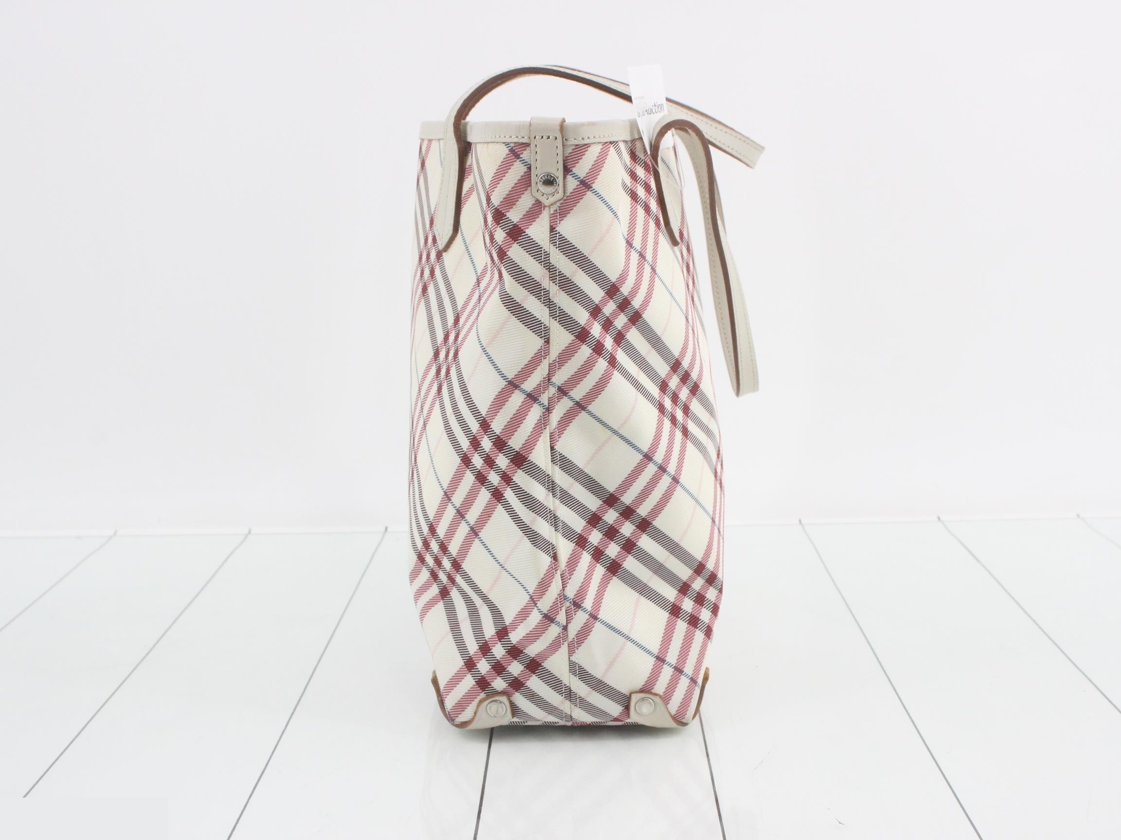 Other lines: Bags & Handbags - White, Red — view 3