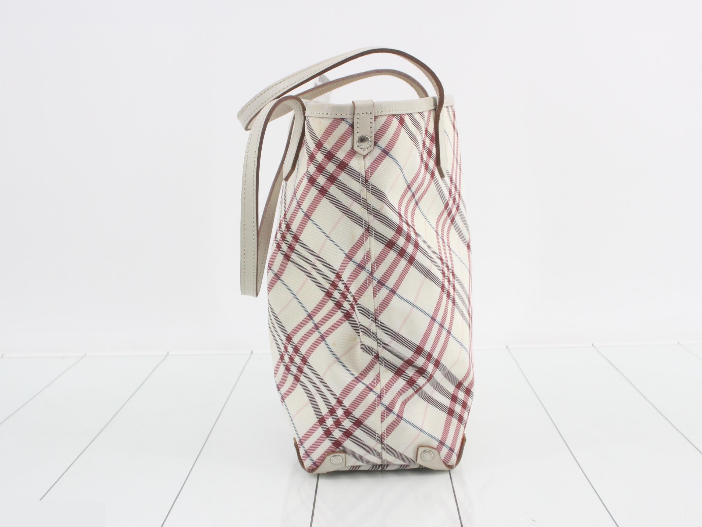 Other lines: Bags & Handbags - White, Red — view 4