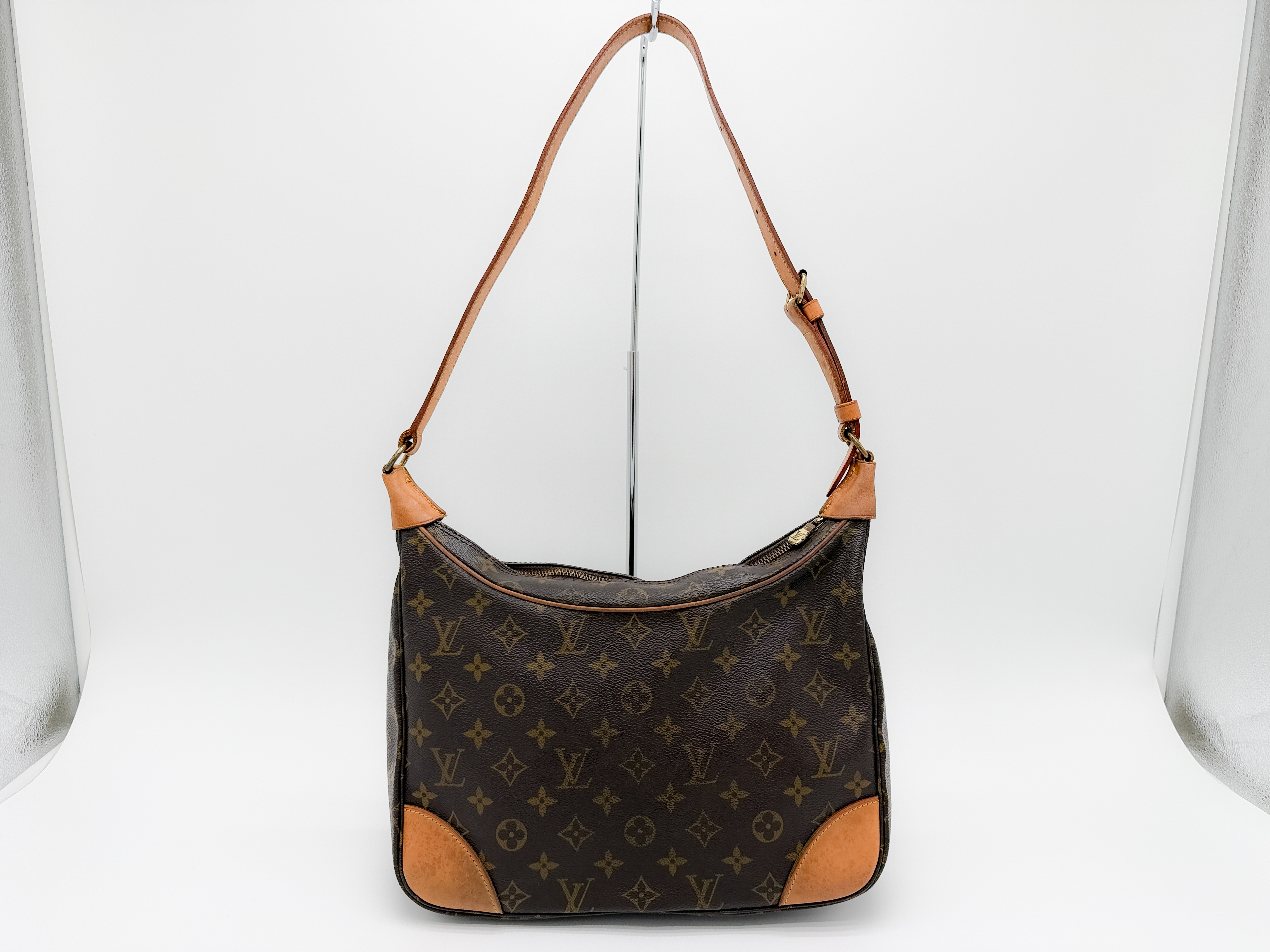 Monogram M51265 Boulogne 30 Shoulder Bag (No stickiness)