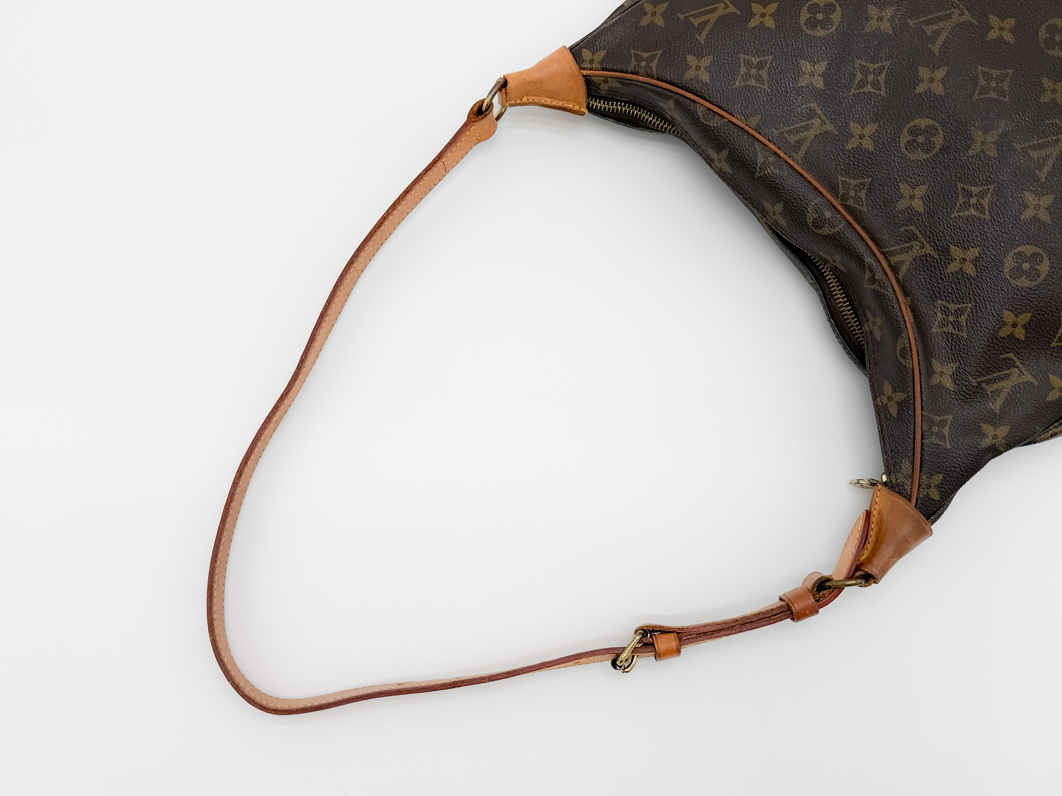Monogram M51265 Boulogne 30 Shoulder Bag (No stickiness) — view 3