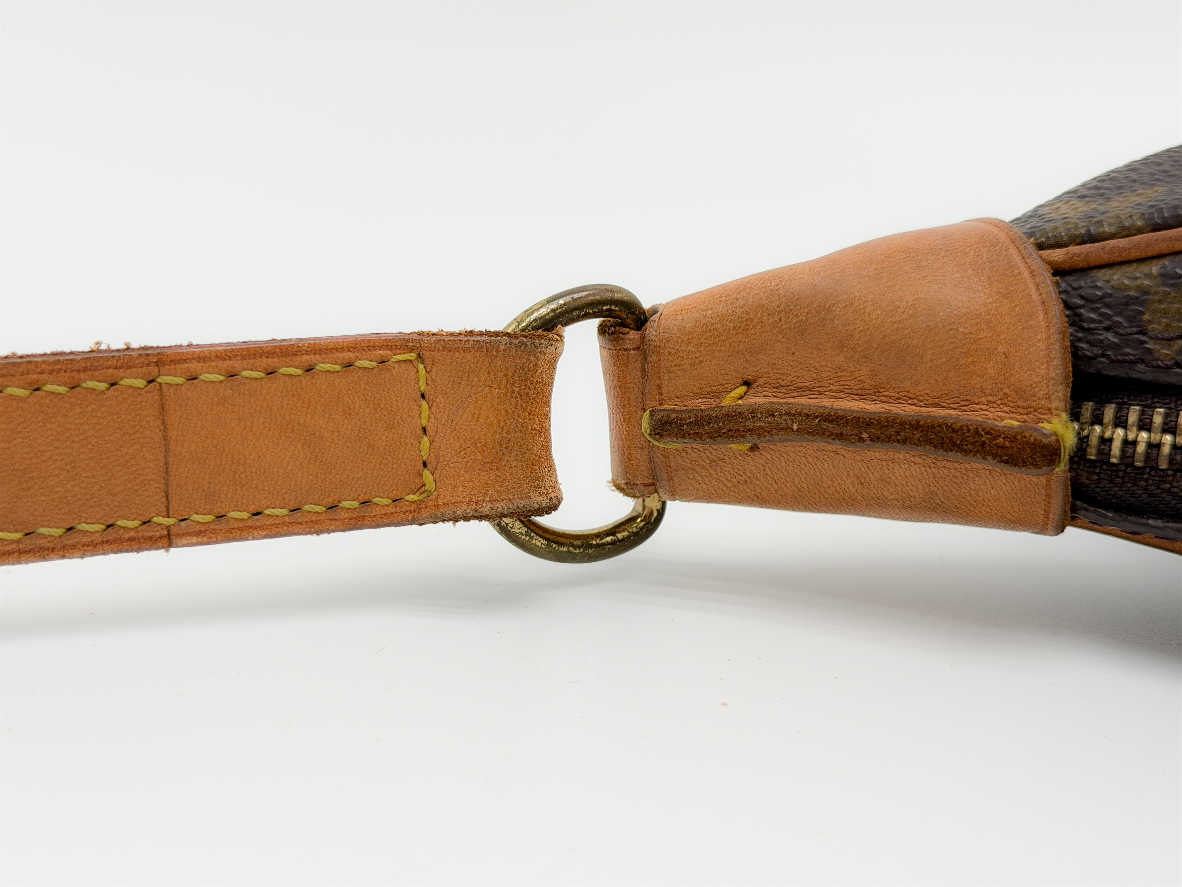 Monogram M51265 Boulogne 30 Shoulder Bag (No stickiness) — view 5