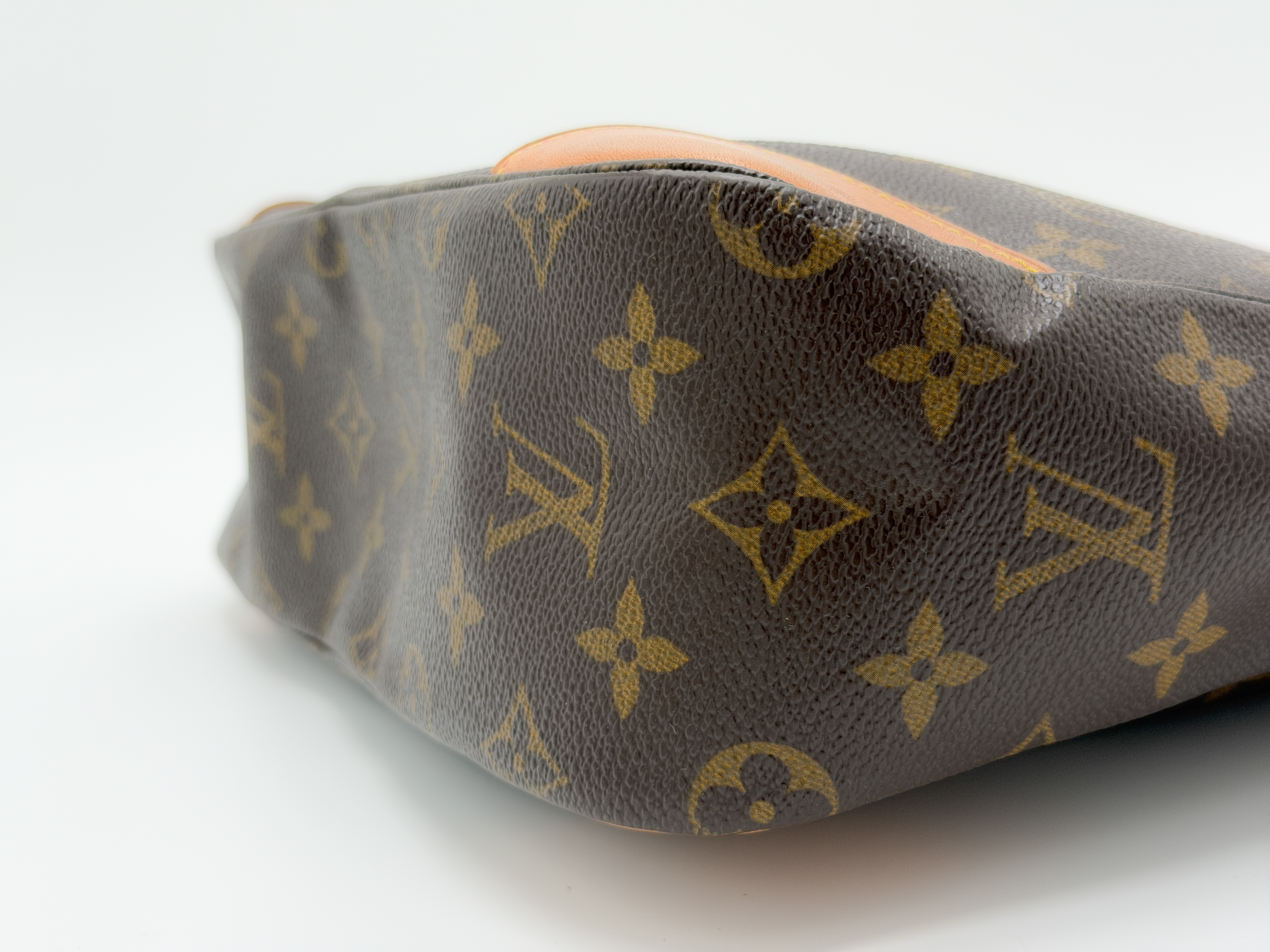 Monogram M51265 Boulogne 30 Shoulder Bag (No stickiness) — view 7