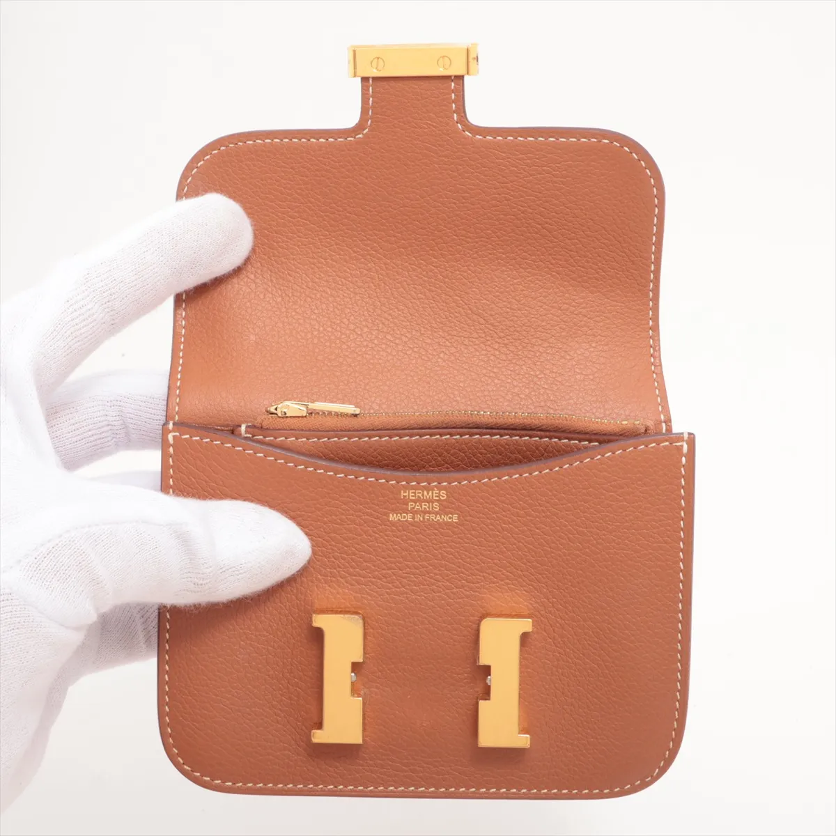 Constance Slim Evercolor Compact Wallet, Gold, Gold Hardware, U: 2022 — view 3