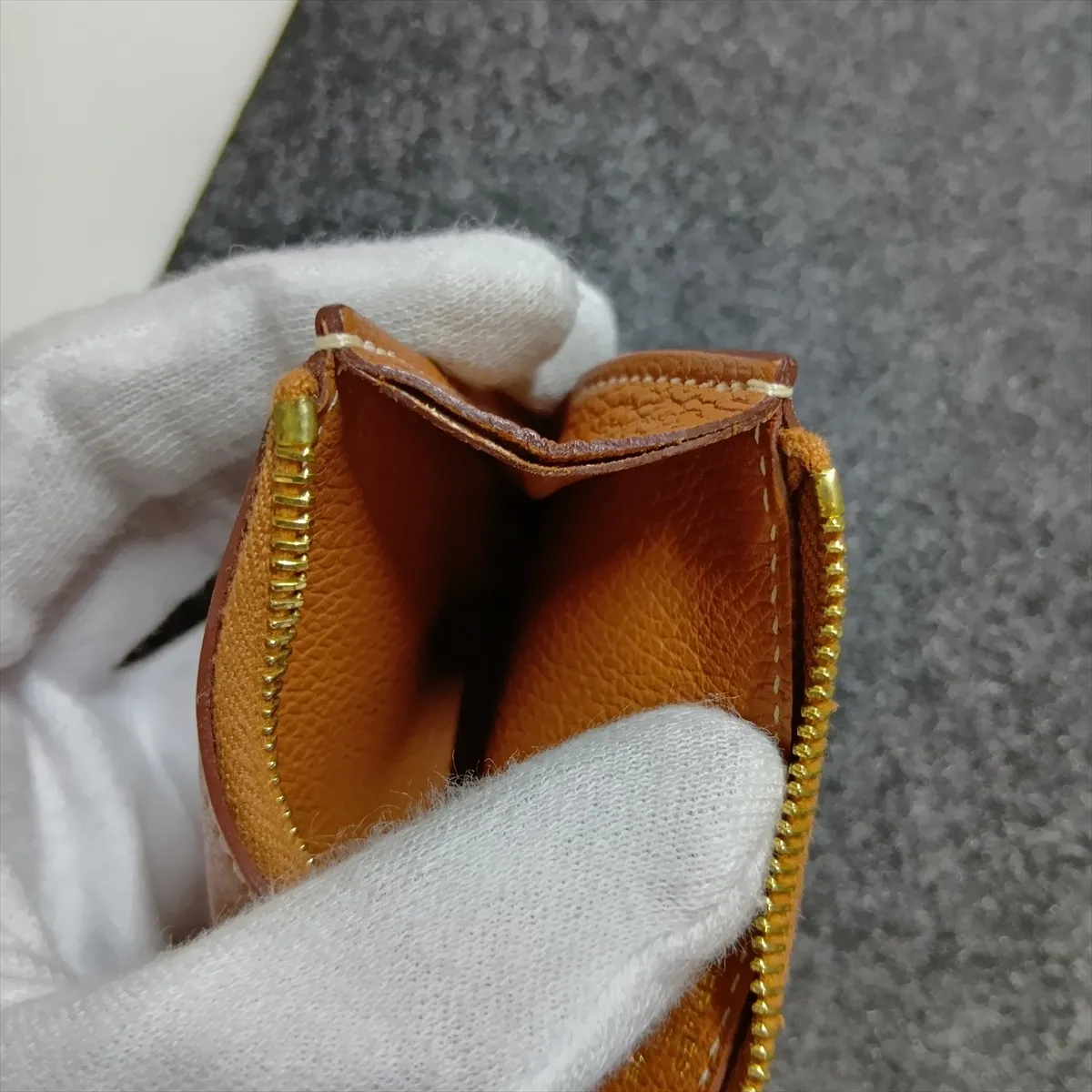 Constance Slim Evercolor Compact Wallet, Gold, Gold Hardware, U: 2022 — view 10