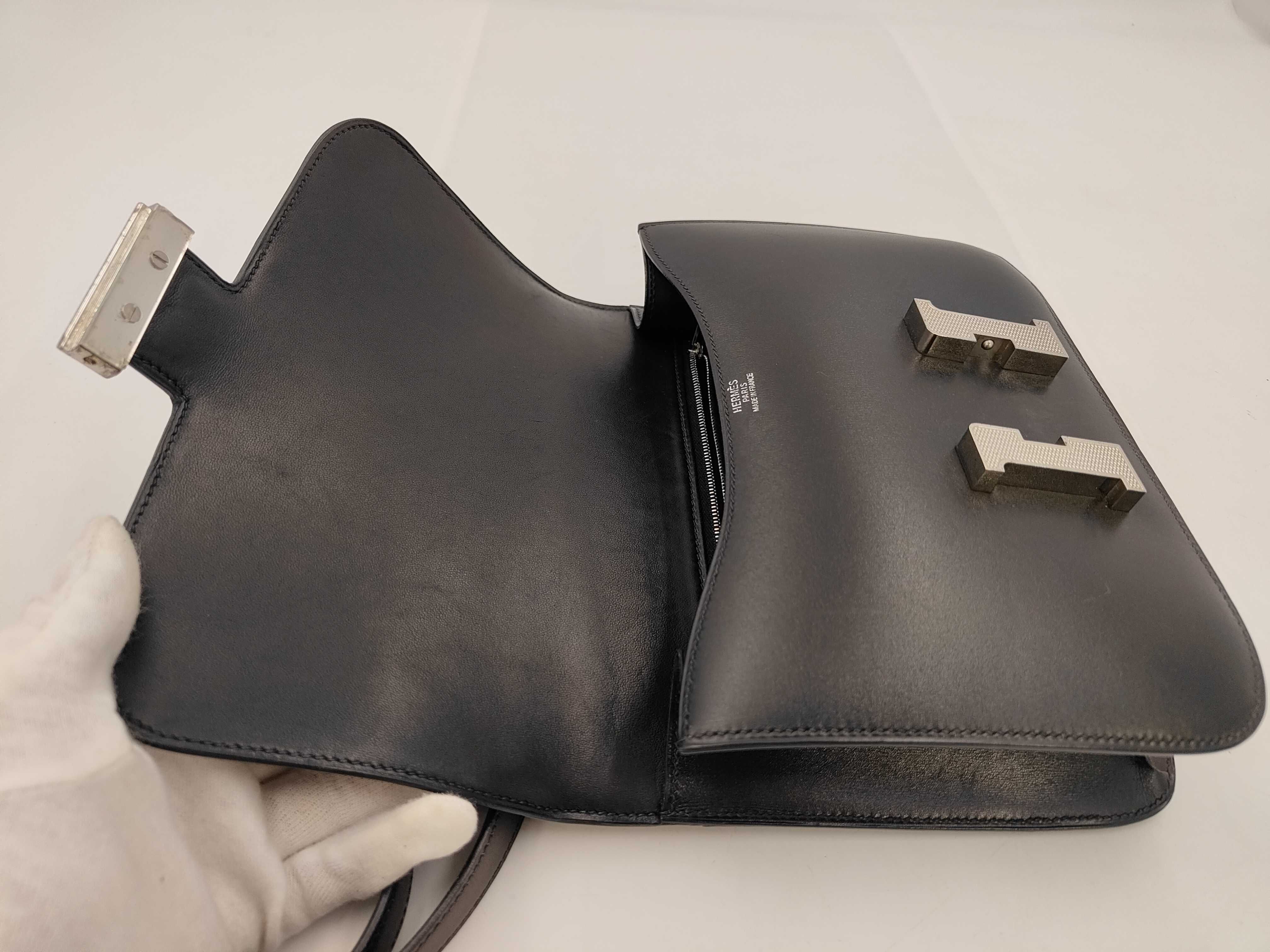 Constance 23 Silver Hardware G Black Box Calf Shoulder Bag — view 9