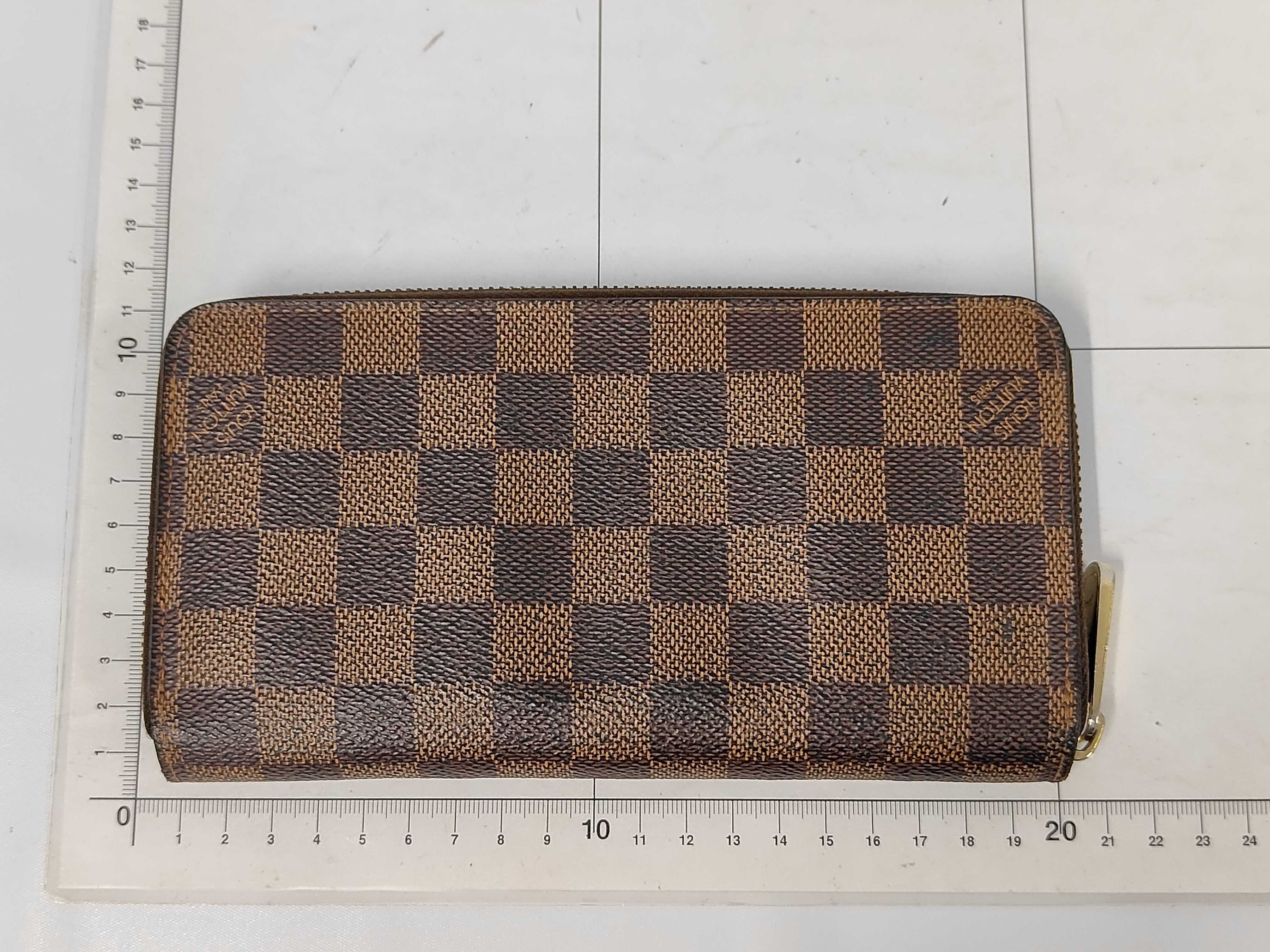 Damier Leather Zippy Wallet Long Wallet — view 2