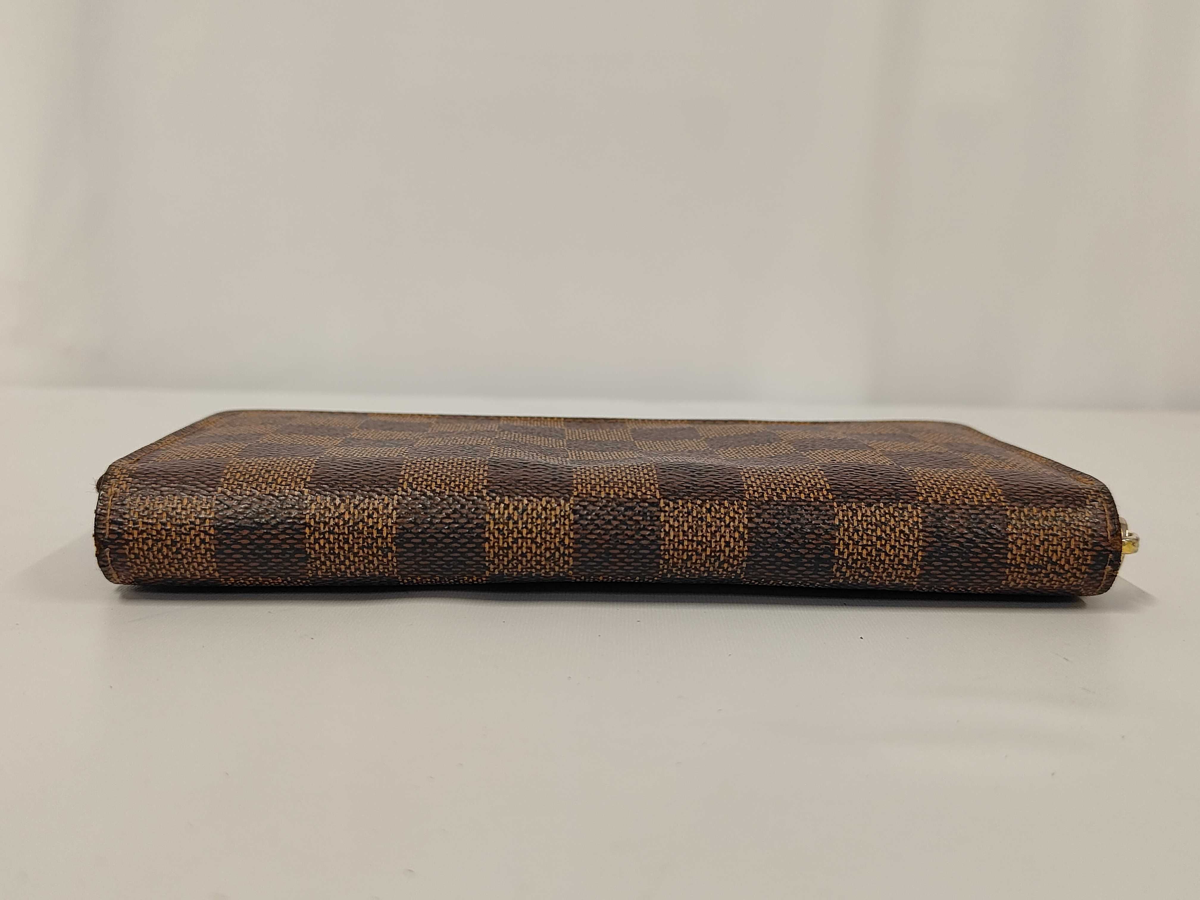 Damier Leather Zippy Wallet Long Wallet — view 4