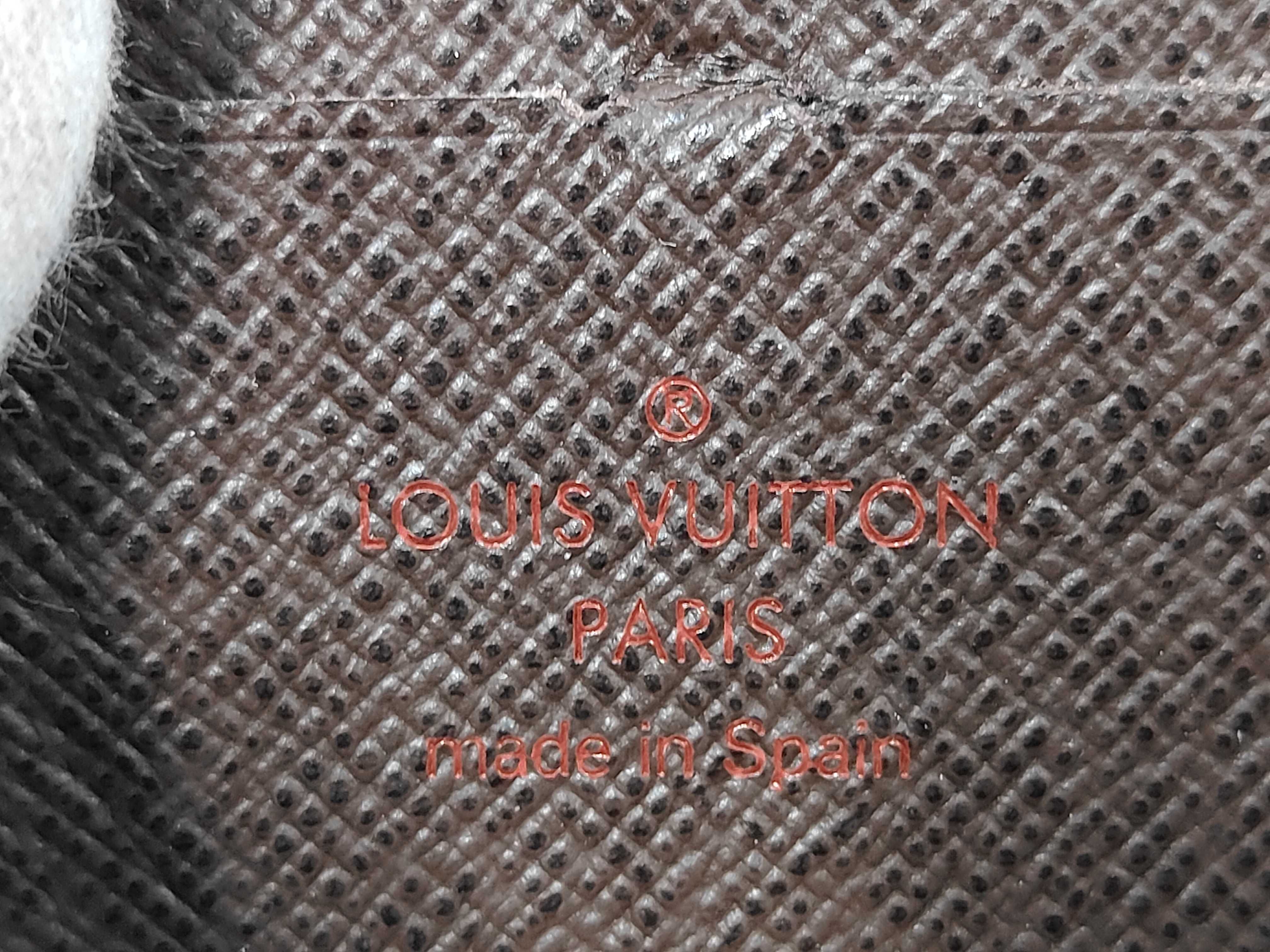 Damier Leather Zippy Wallet Long Wallet — view 9