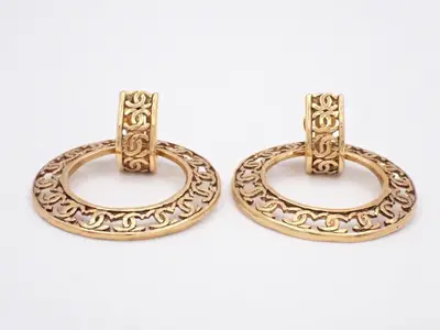 Coco Mark Circle Earrings