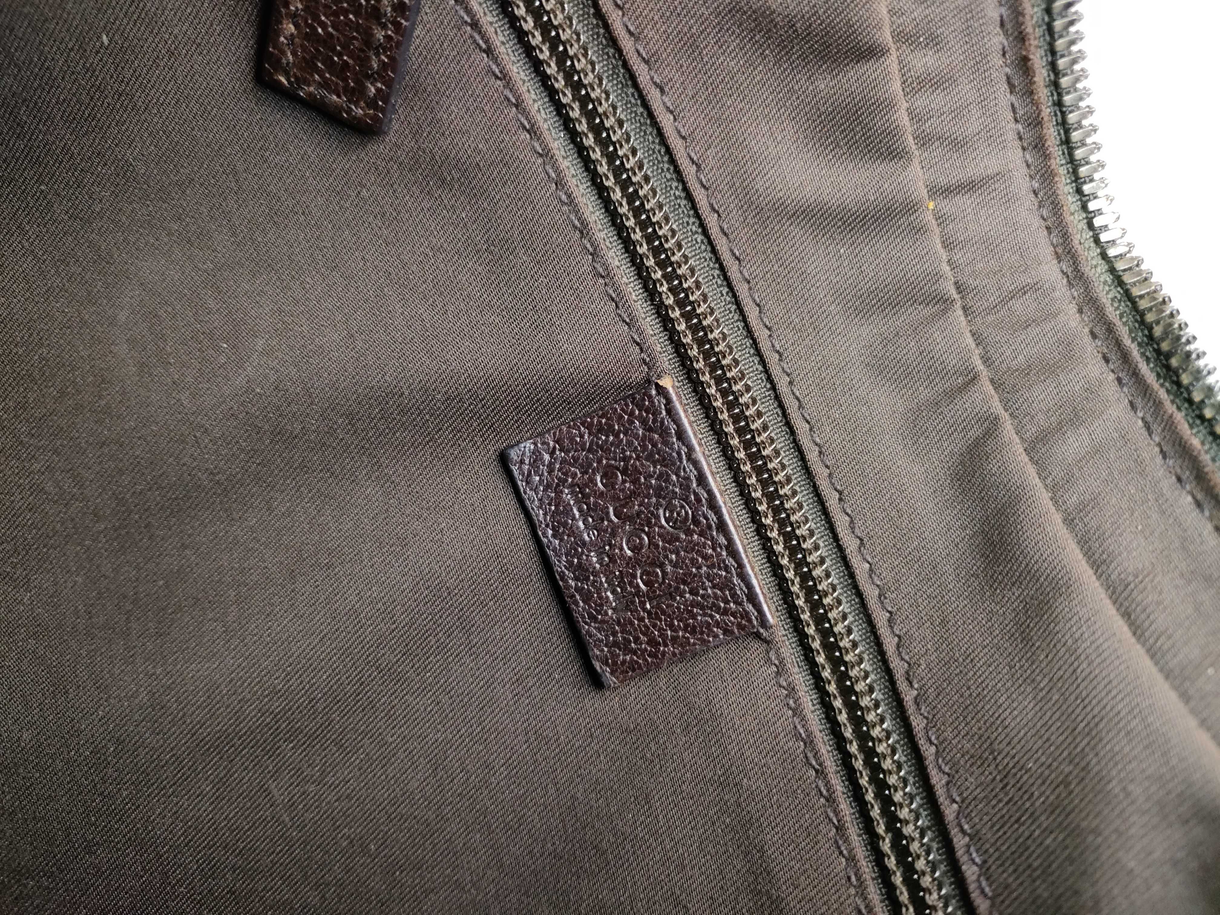 GG Canvas Shoulder Bag — view 11