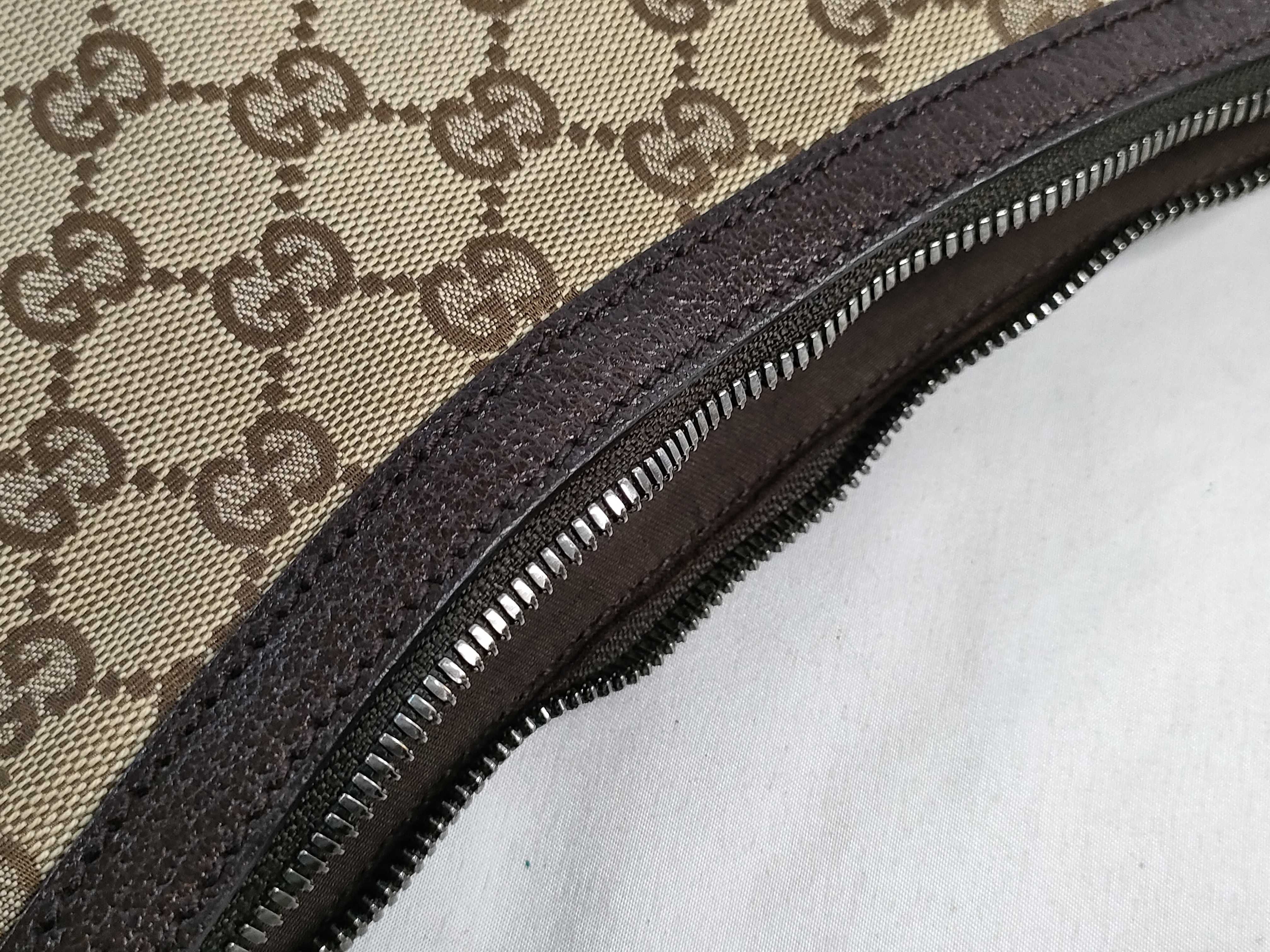 GG Canvas Shoulder Bag — view 14