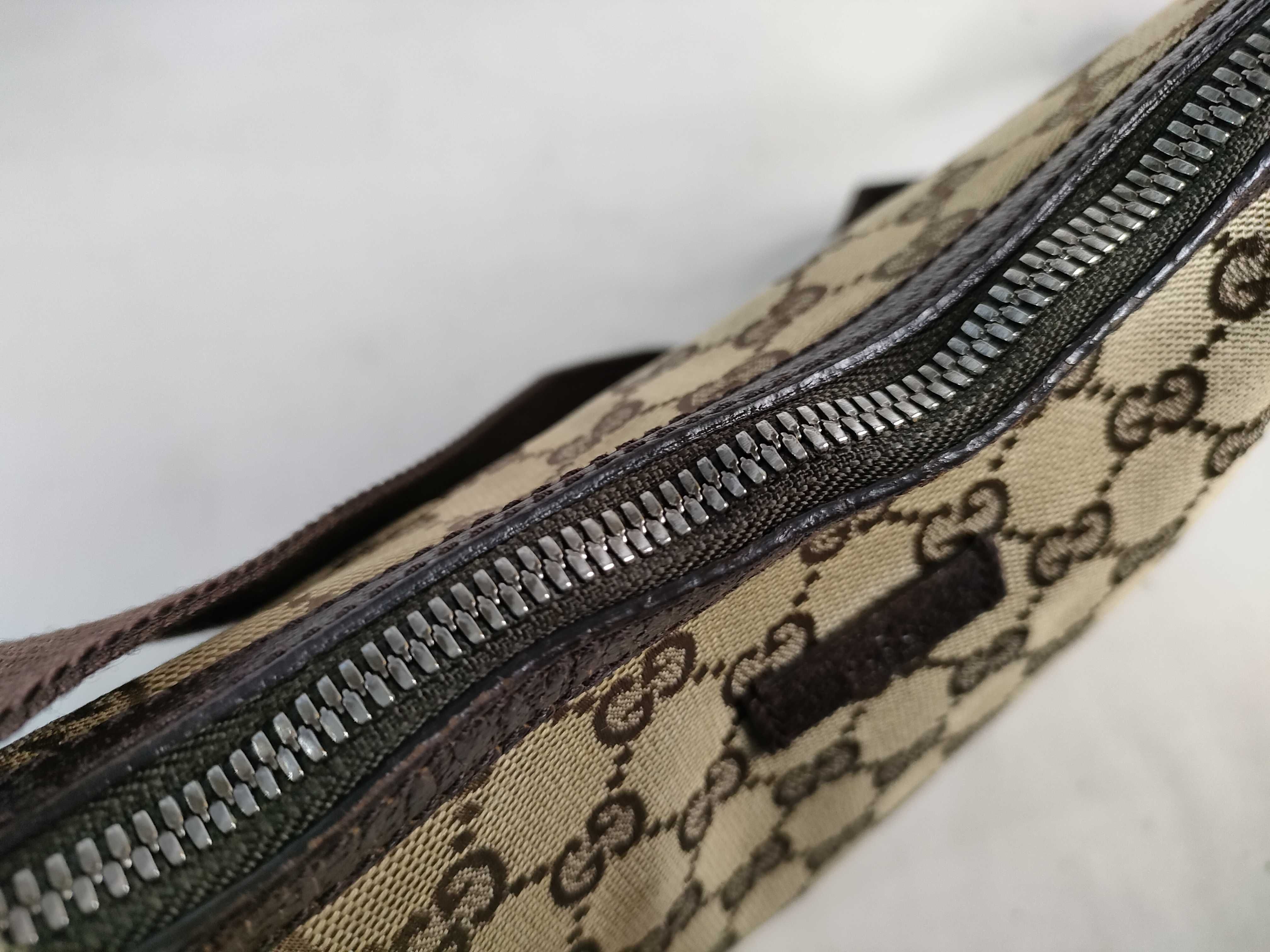 GG Canvas Shoulder Bag — view 8